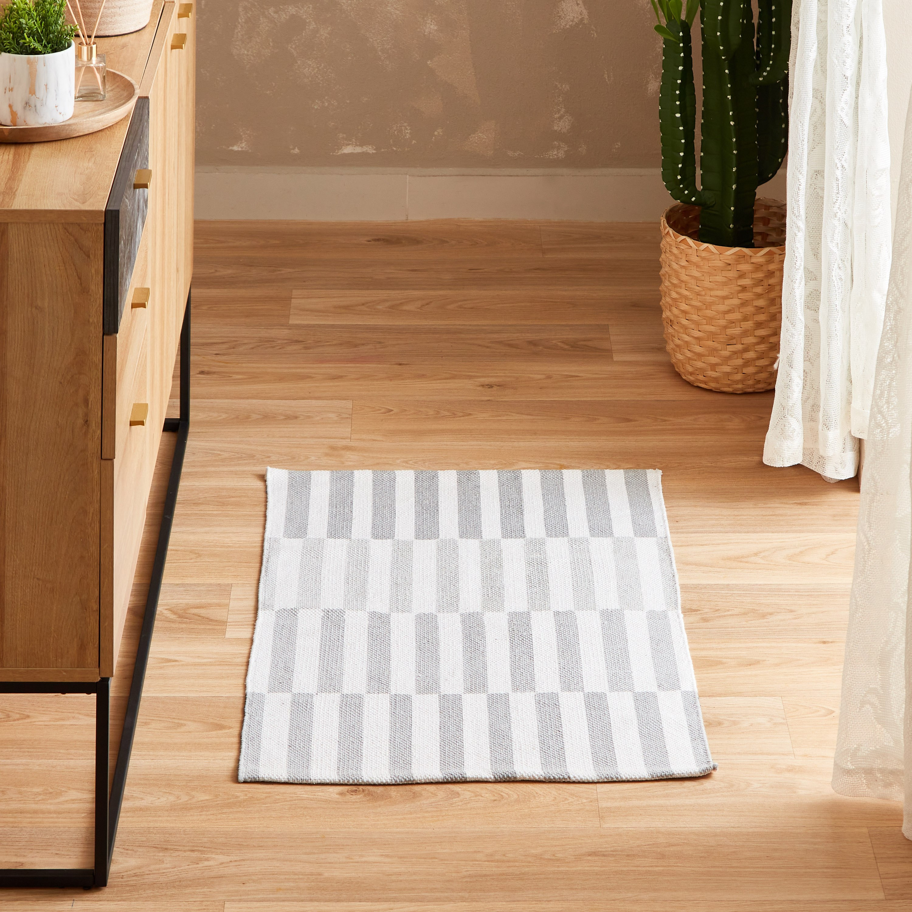 Oliver Stripes Cotton Dhurrie - 60x90 cm-hbxdecorandfurnishings-floorcoverings-rugs-image-1