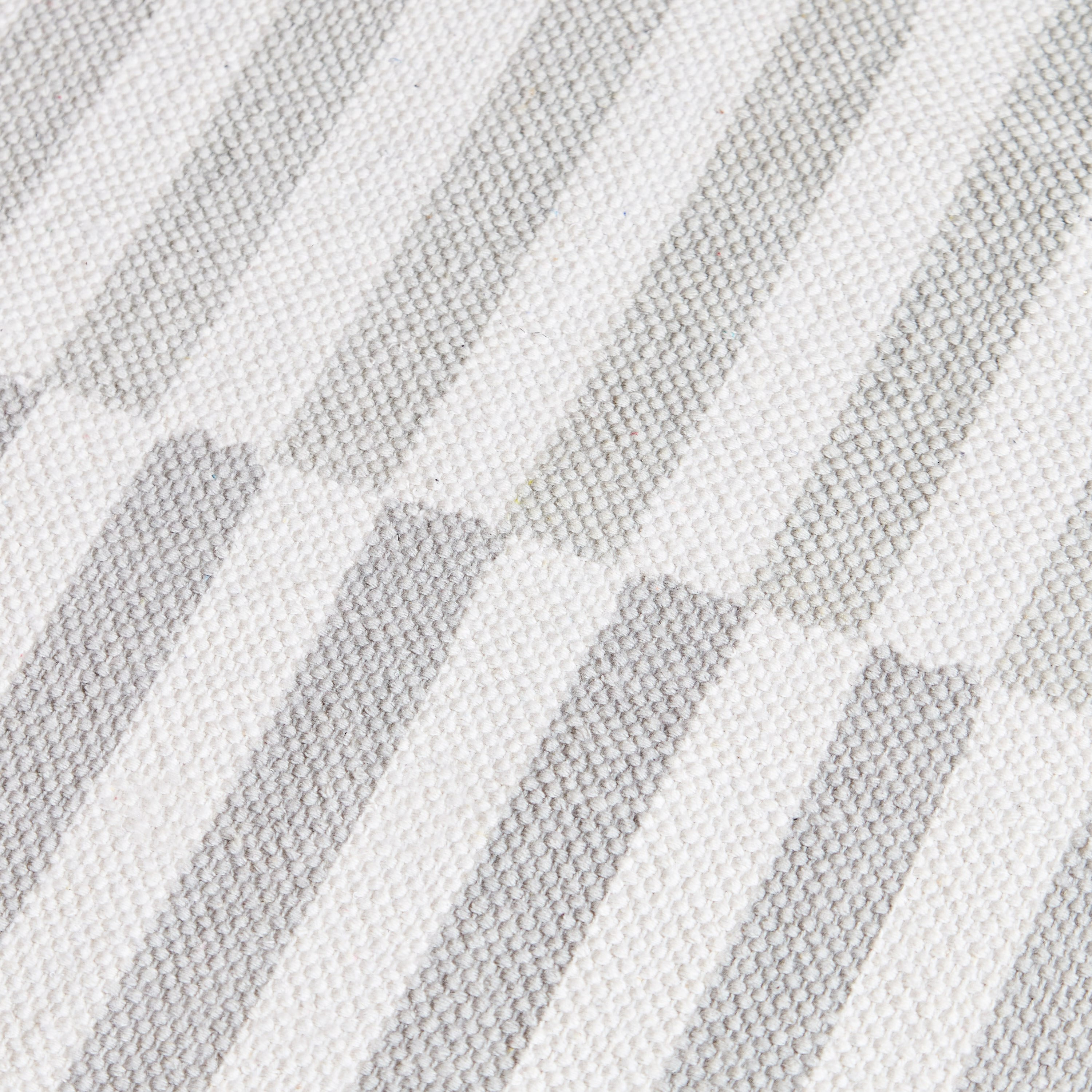 Oliver Stripes Cotton Dhurrie - 60x90 cm-hbxdecorandfurnishings-floorcoverings-rugs-image-3