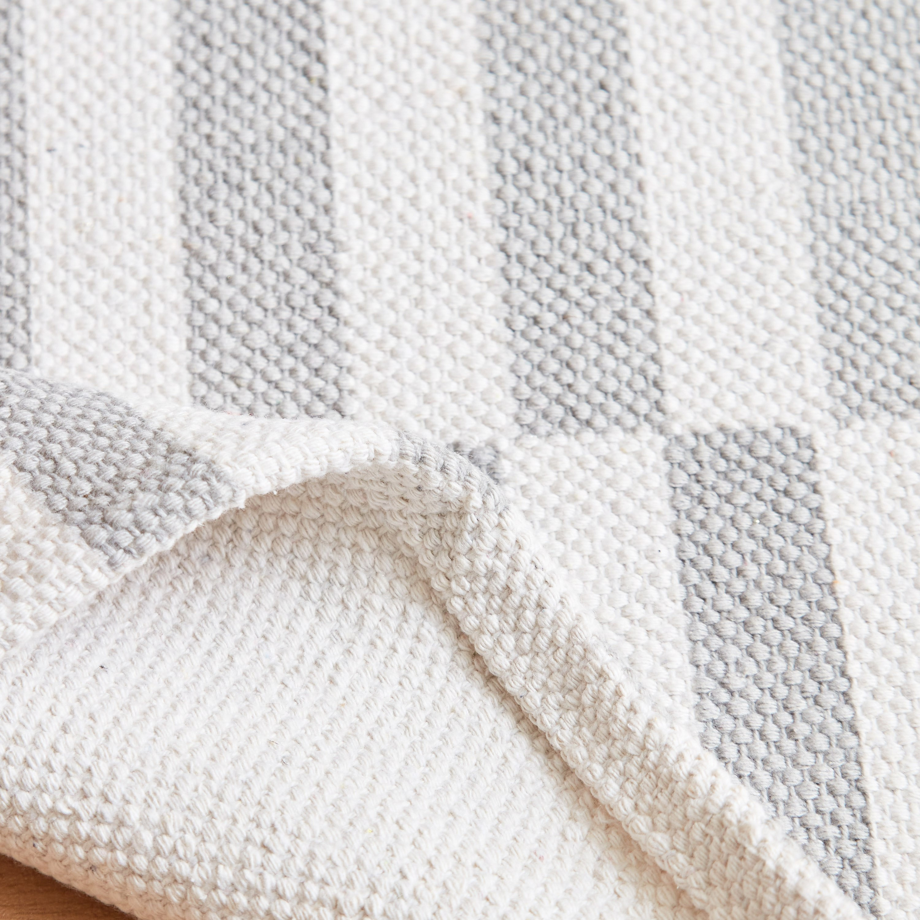 Oliver Stripes Cotton Dhurrie - 60x90 cm-hbxdecorandfurnishings-floorcoverings-rugs-image-4