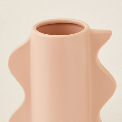 Sansa Ceramic Scallop Vase