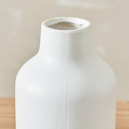 Sansa Ceramic Vase - 12.5x12.5x23 cms
