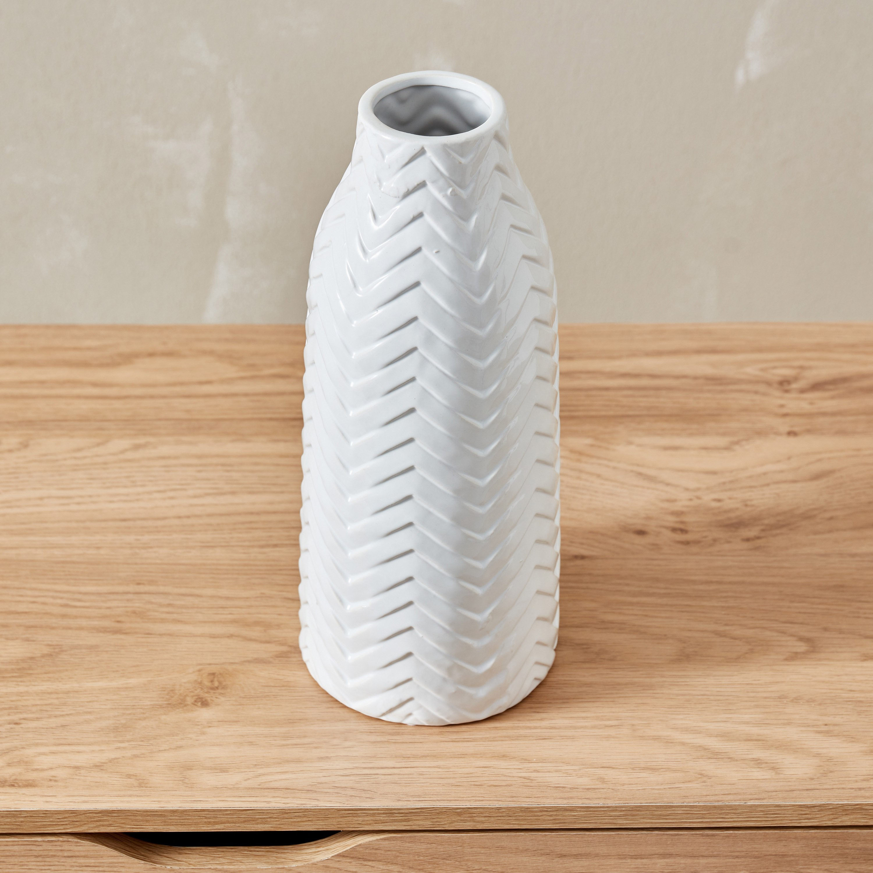 مزهرية سيراميك متعرّجة من سانسا - 13.5x13.5x32 سم-hbxhomeware-hbxdecorandfurnishings-image-3