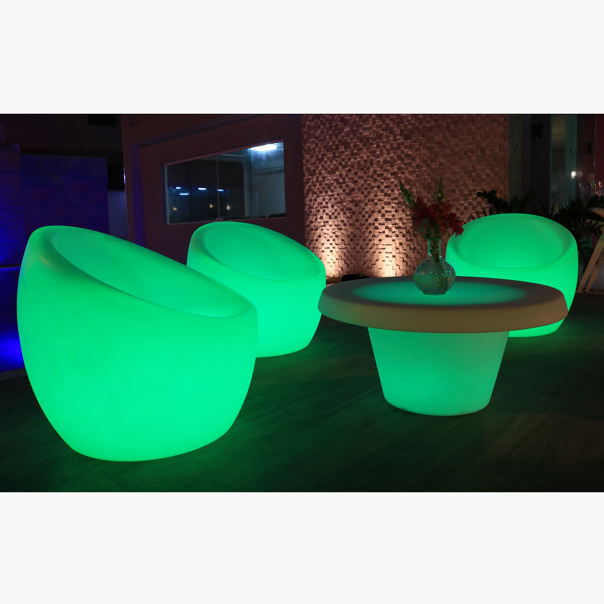 كرسي بمساند ذراعين بأضواء إل إي دي من إلوميناتي-hbxfurniture-sofasandarmchairs-sofasets-image-2