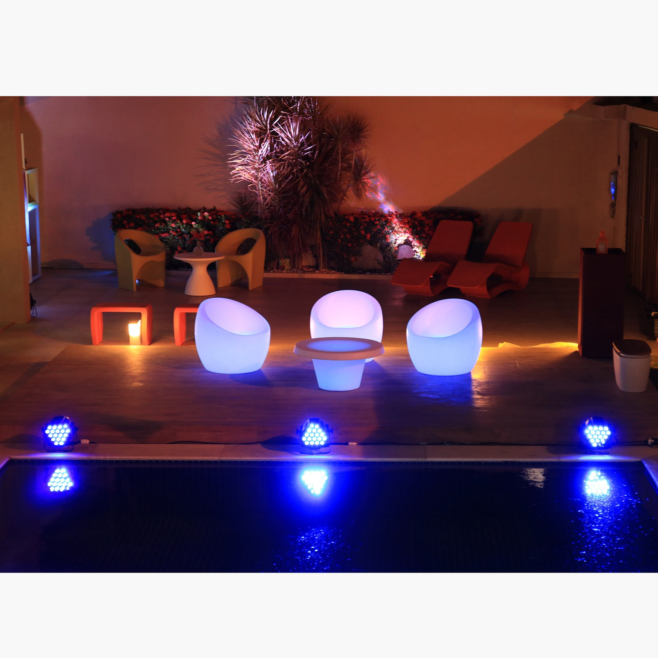 كرسي بمساند ذراعين بأضواء إل إي دي من إلوميناتي-hbxfurniture-sofasandarmchairs-sofasets-image-8