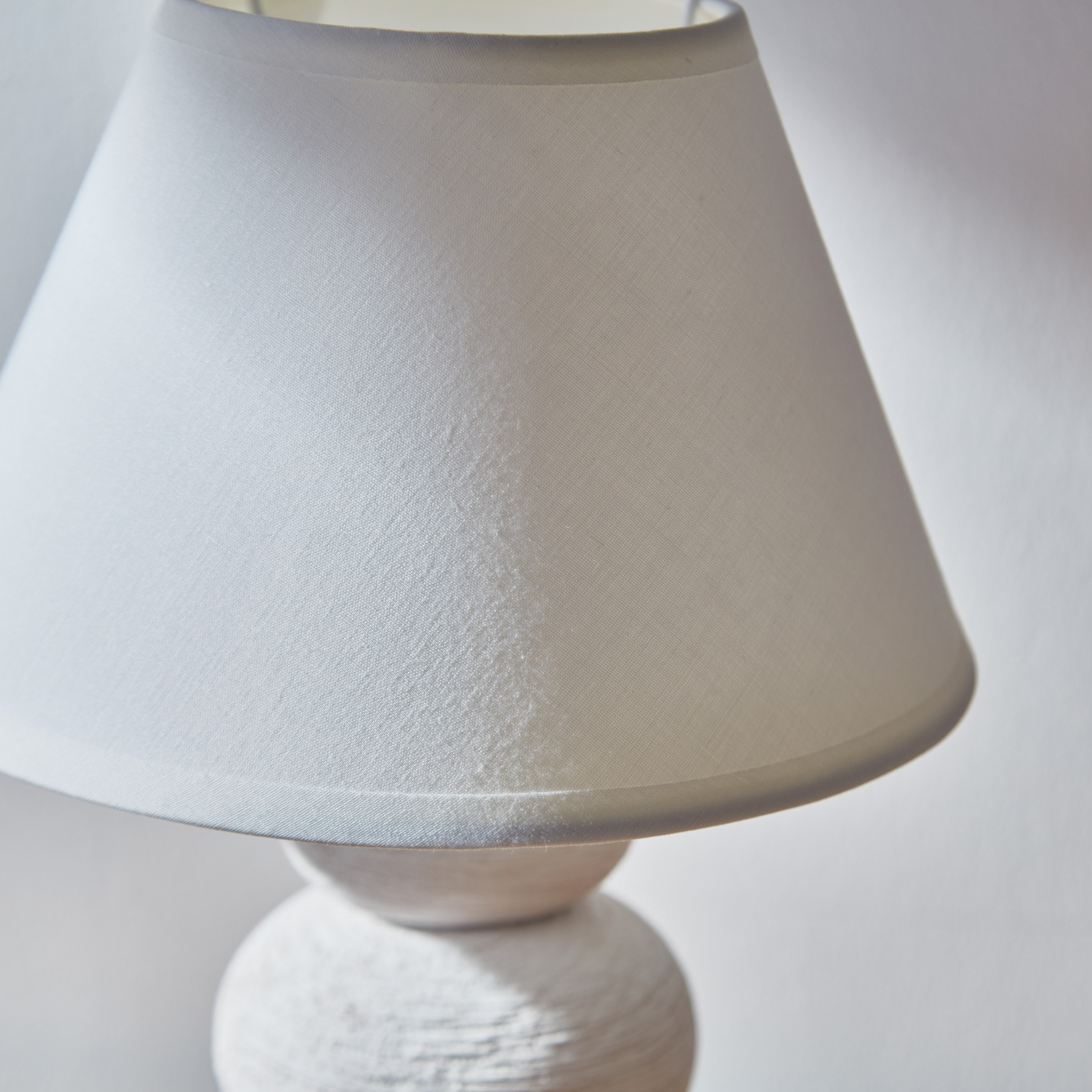 مصباح طاولة سيراميك من فيلورين - 20x29 سم-hbxlivingroom-lighting-tablelamps-image-3
