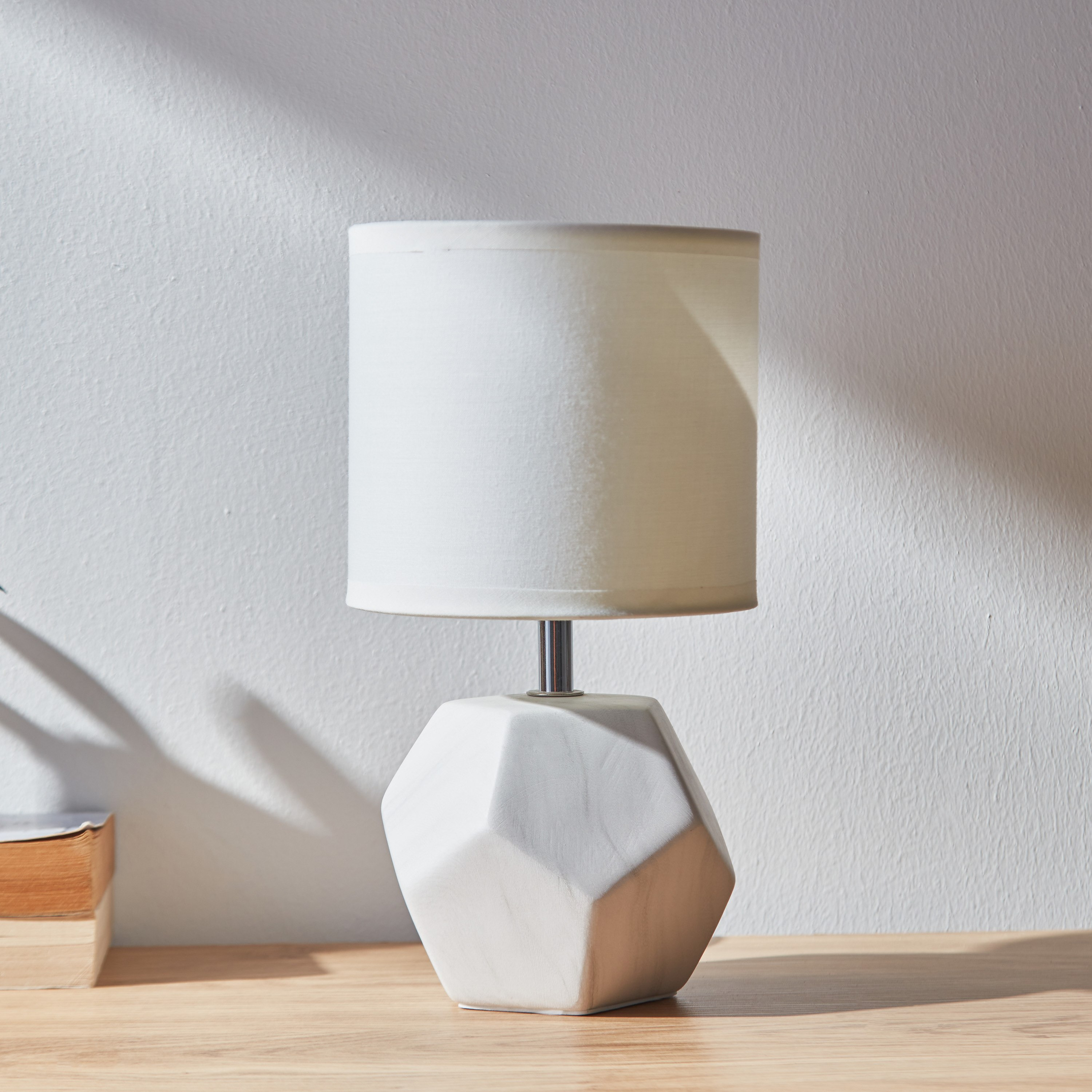 مصباح طاولة سيراميك من فيلورين - 14x26 سم-hbxlivingroom-lighting-tablelamps-image-1