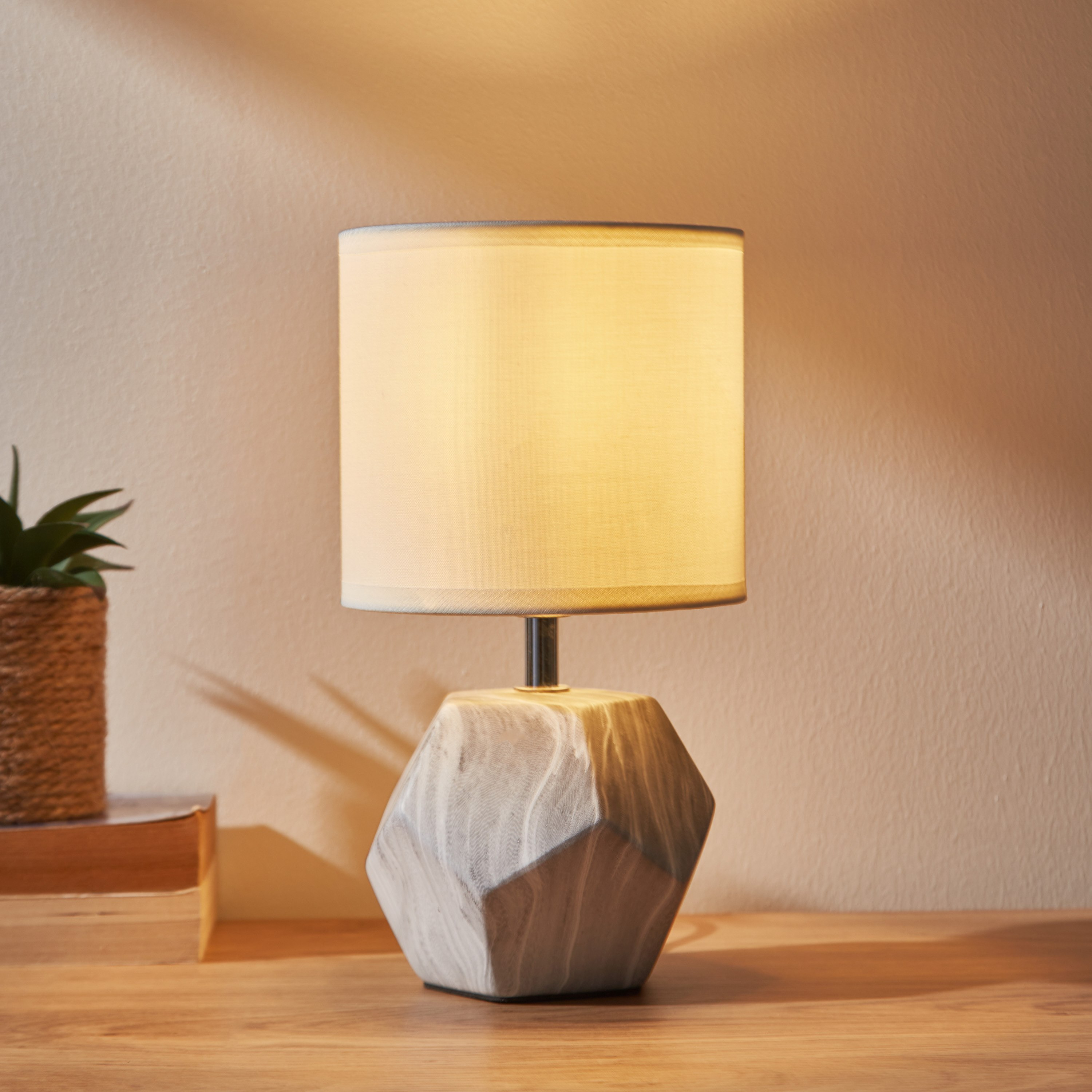 مصباح طاولة سيراميك من فيلورين - 14x26 سم-hbxlivingroom-lighting-tablelamps-image-2