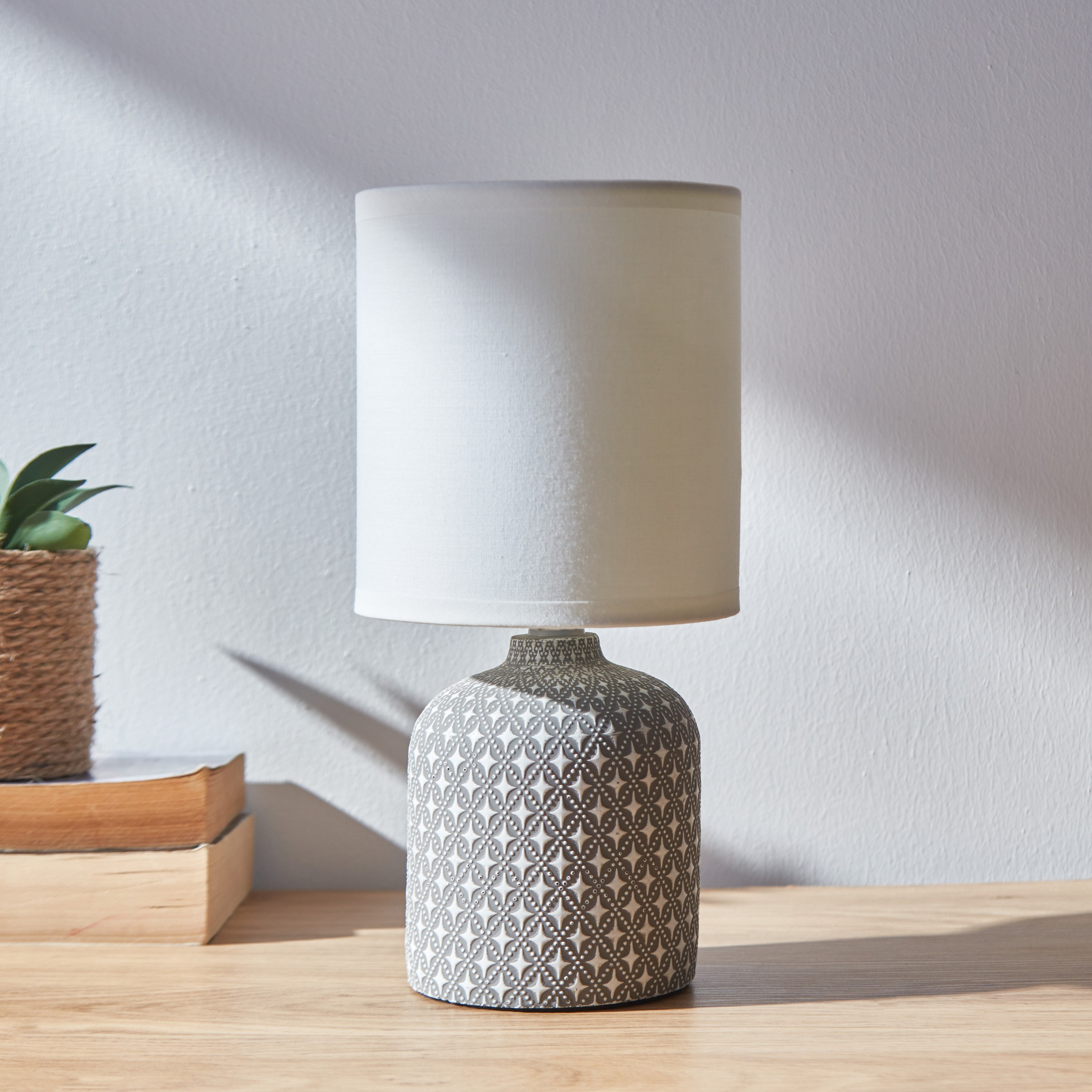 مصباح طاولة سيراميك من فلورين - 13x6.5 سم-hbxlivingroom-lighting-tablelamps-image-1