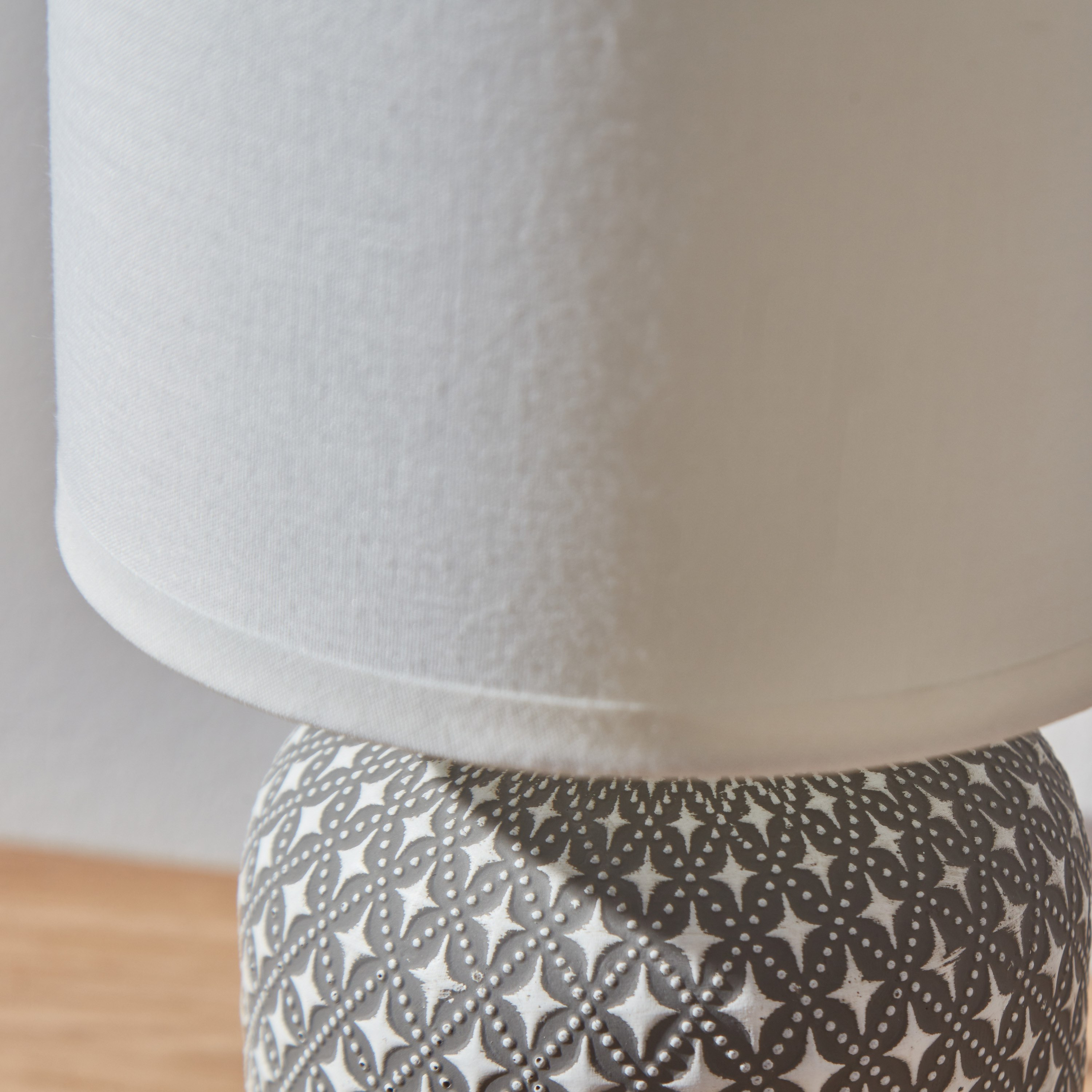 مصباح طاولة سيراميك من فلورين - 13x6.5 سم-hbxlivingroom-lighting-tablelamps-image-3
