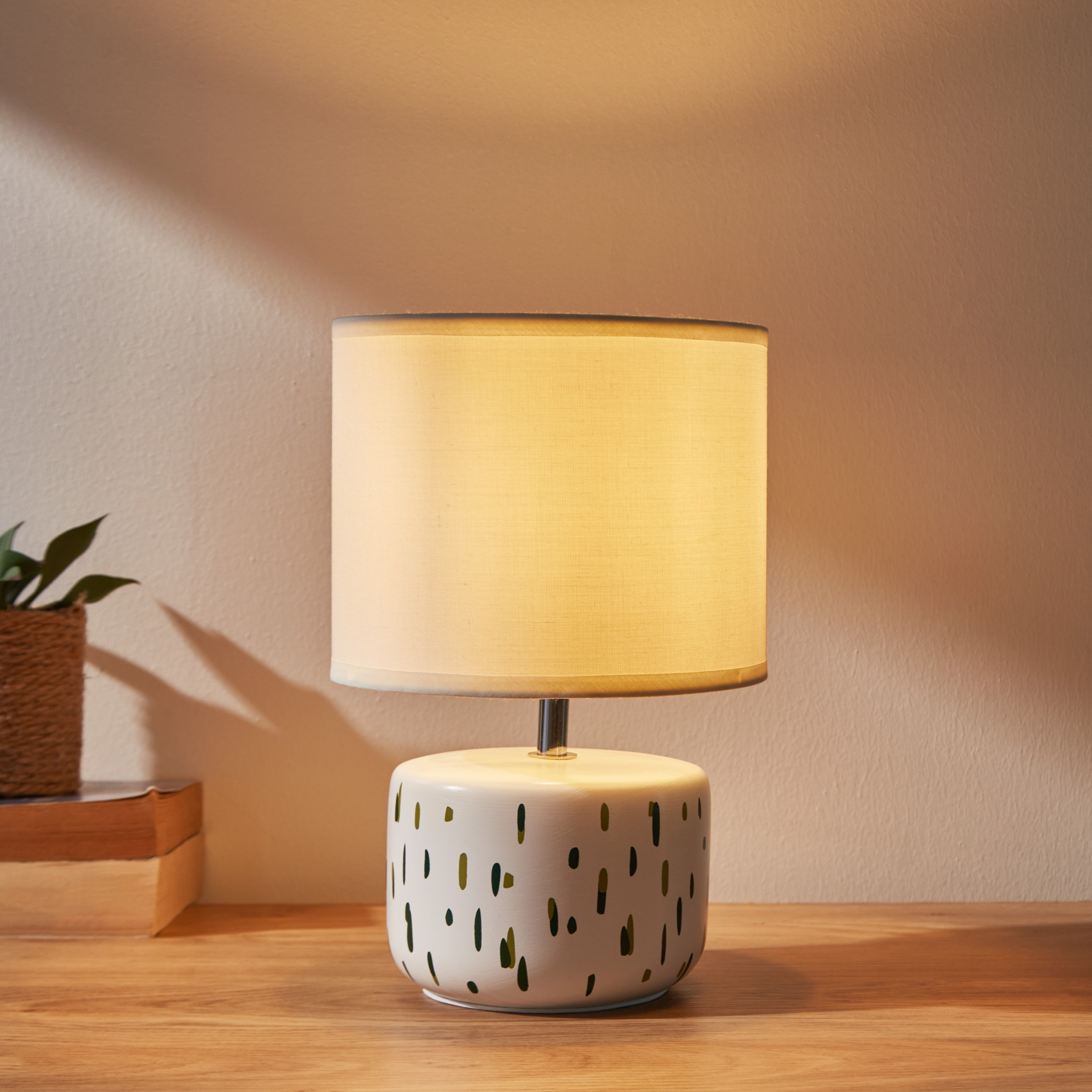 مصباح طاولة سيراميك من فيلورين - 17x26.8 سم-hbxlivingroom-lighting-tablelamps-image-2