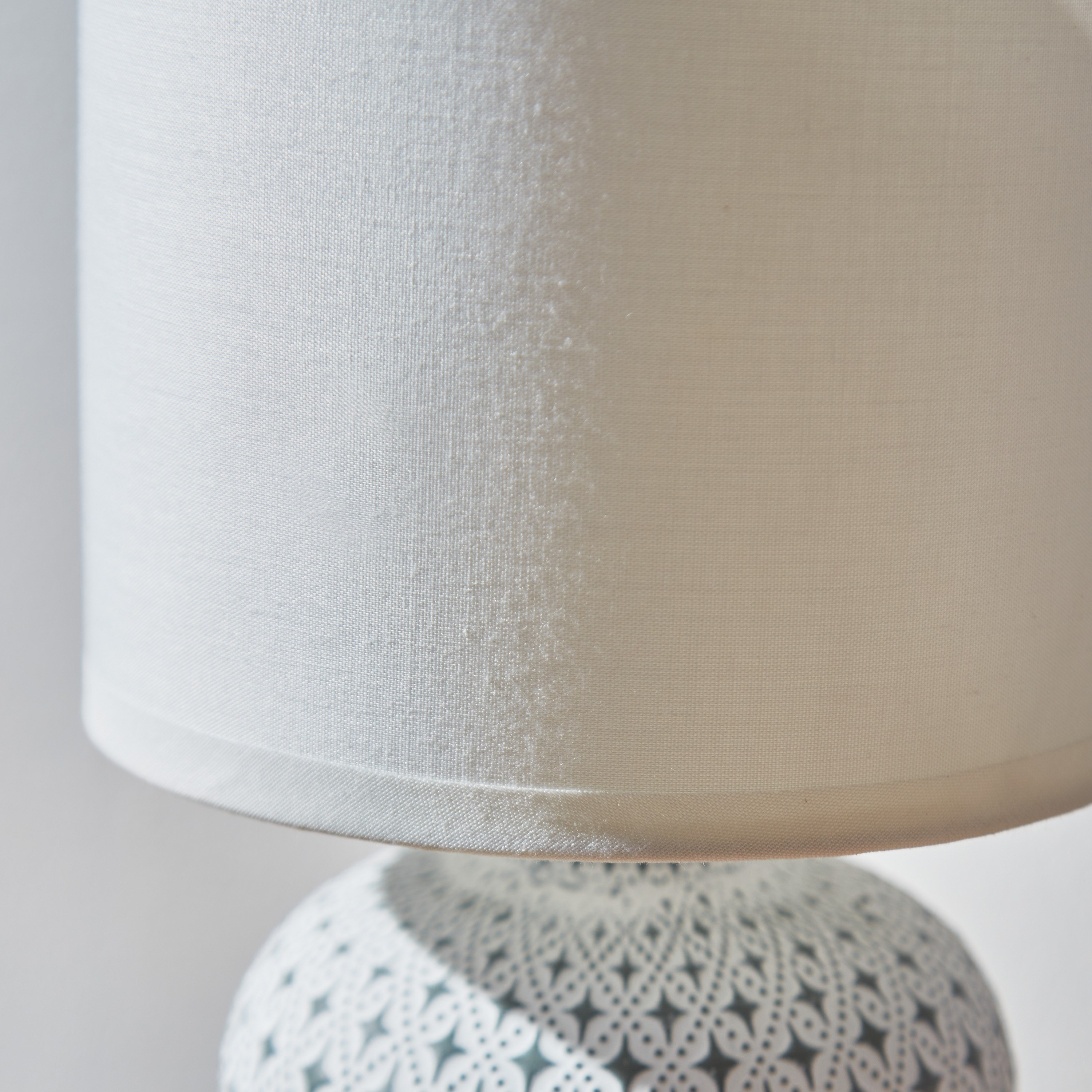 مصباح طاولة سيراميك من فلورين - 13x6.5 سم-hbxlivingroom-lighting-tablelamps-image-3