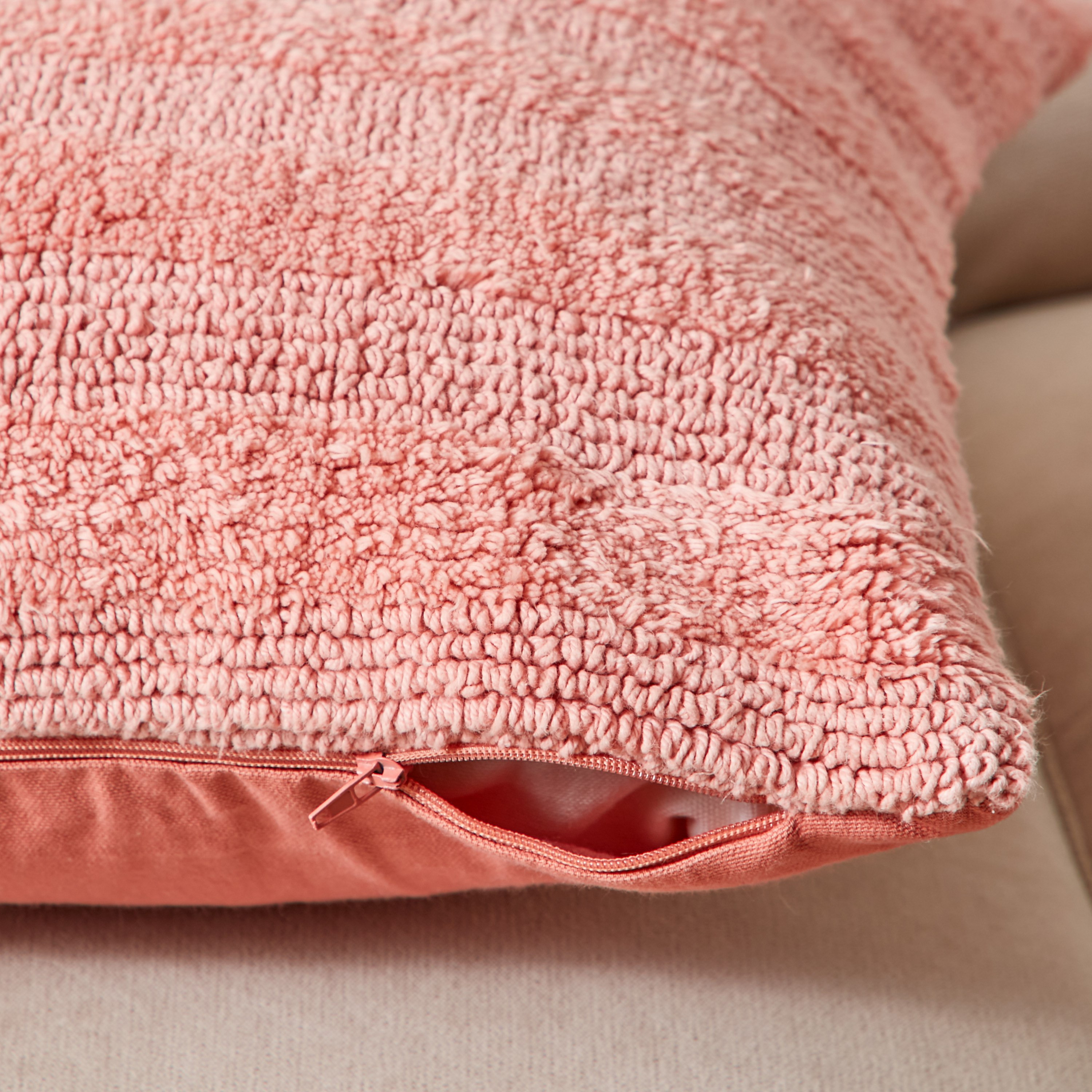 غطاء وسادة معنقد من كليم - 45x45 سم-hbxhomeware-cushionsandcovers-cushioncovers-image-3