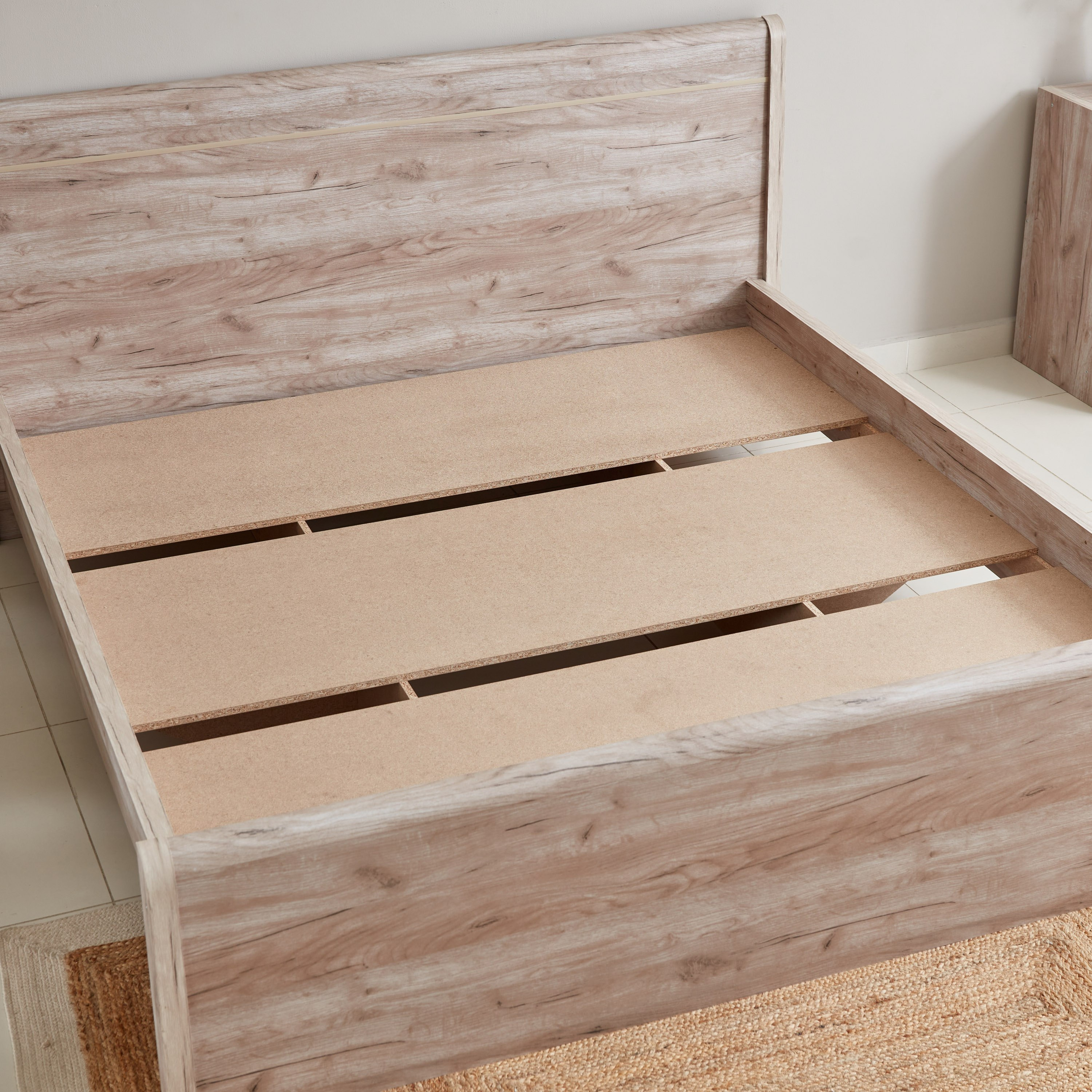 سرير كينج من تشيلسي - 180x200 سم-hbxfurniture-bedsandbedsets-beds-king-image-4