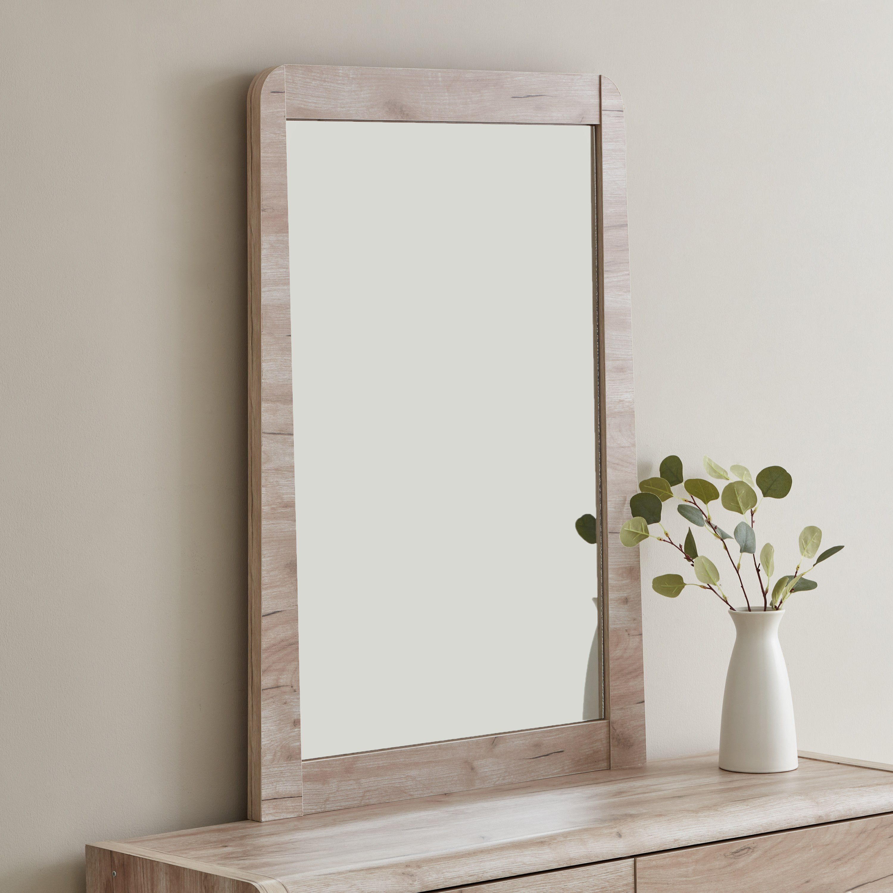 مرآة دون طاولة تزيين من تشيلسي-hbxfurniture-bedroom-dressersandmirrors-image-1