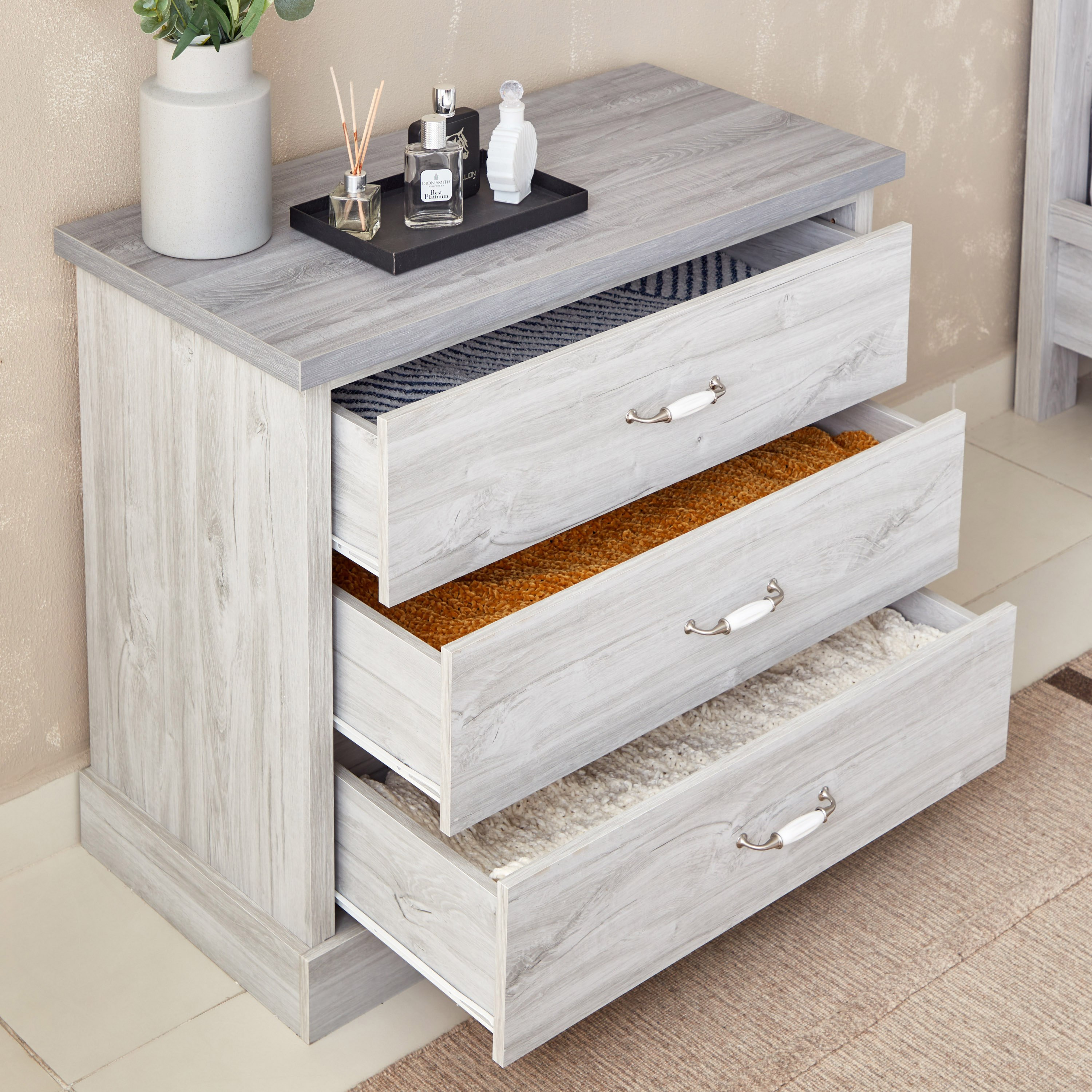 طاولة تزيين صغيرة 3 أدراج دون مرآة من أوستن-hbxfurniture-kidsroom-kidsdressersandmirrors-image-3