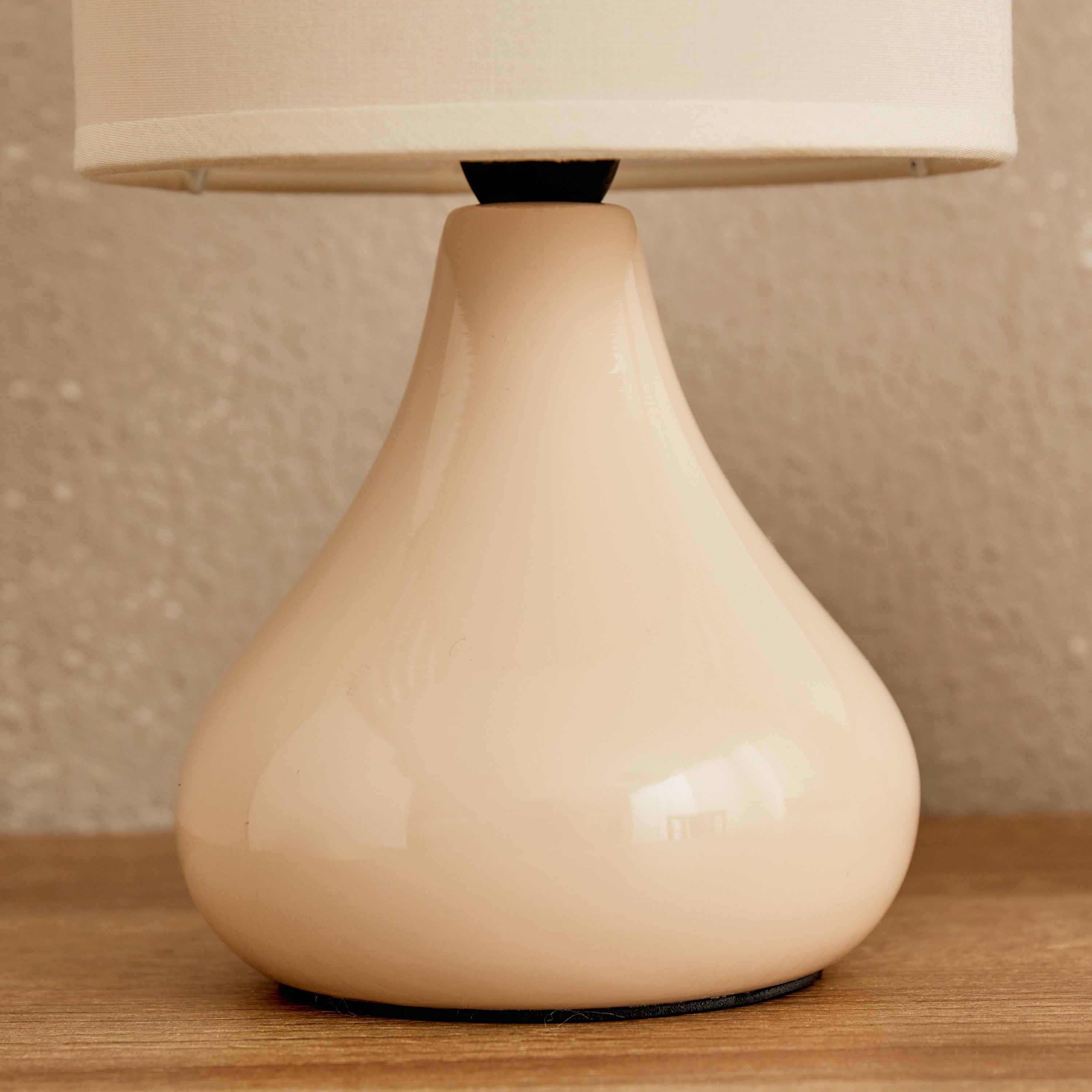 مصباح طاولة سيراميك من كلارك - 14x14x23 سم-hbxlivingroom-lighting-tablelamps-image-4