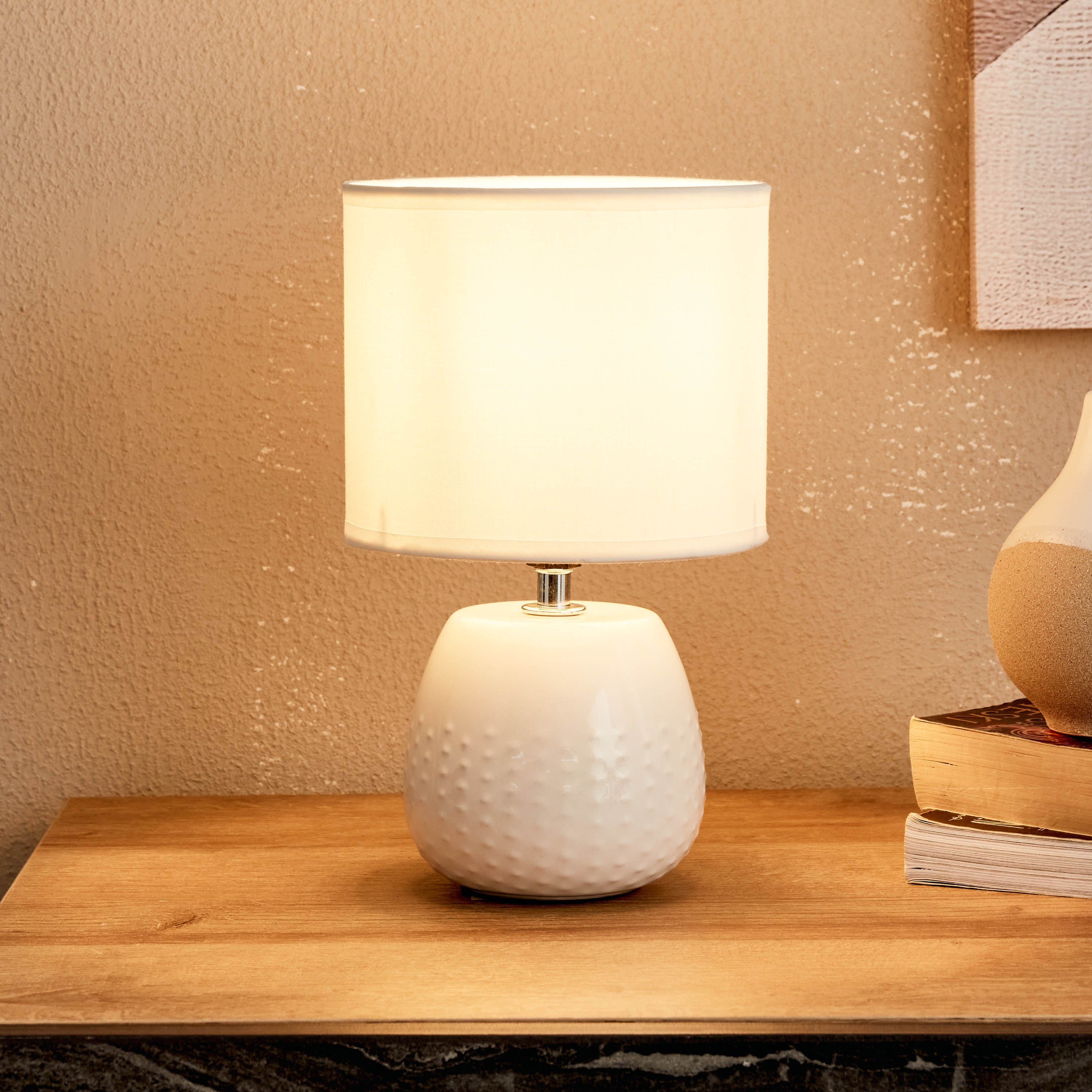 مصباح طاولة سيراميك من كلارك - 15.5x15.5x25 سم-hbxlivingroom-lighting-tablelamps-image-2