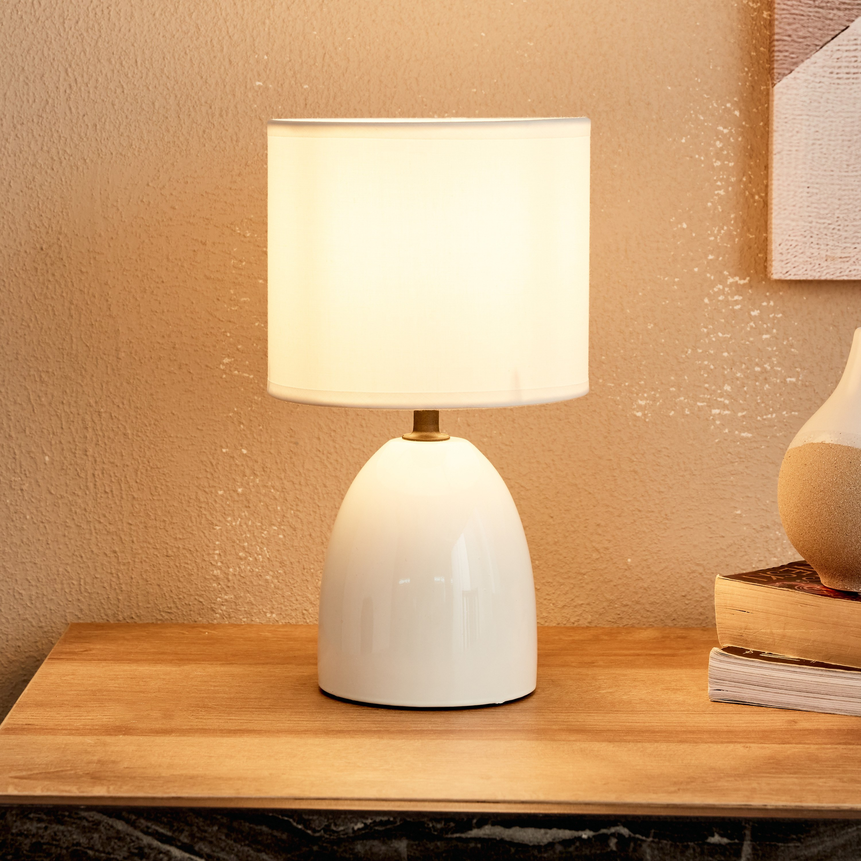 Clarc Ceramic Table Lamp - 15.5x15.5x27.5 cm-hbxlivingroom-lighting-tablelamps-image-2