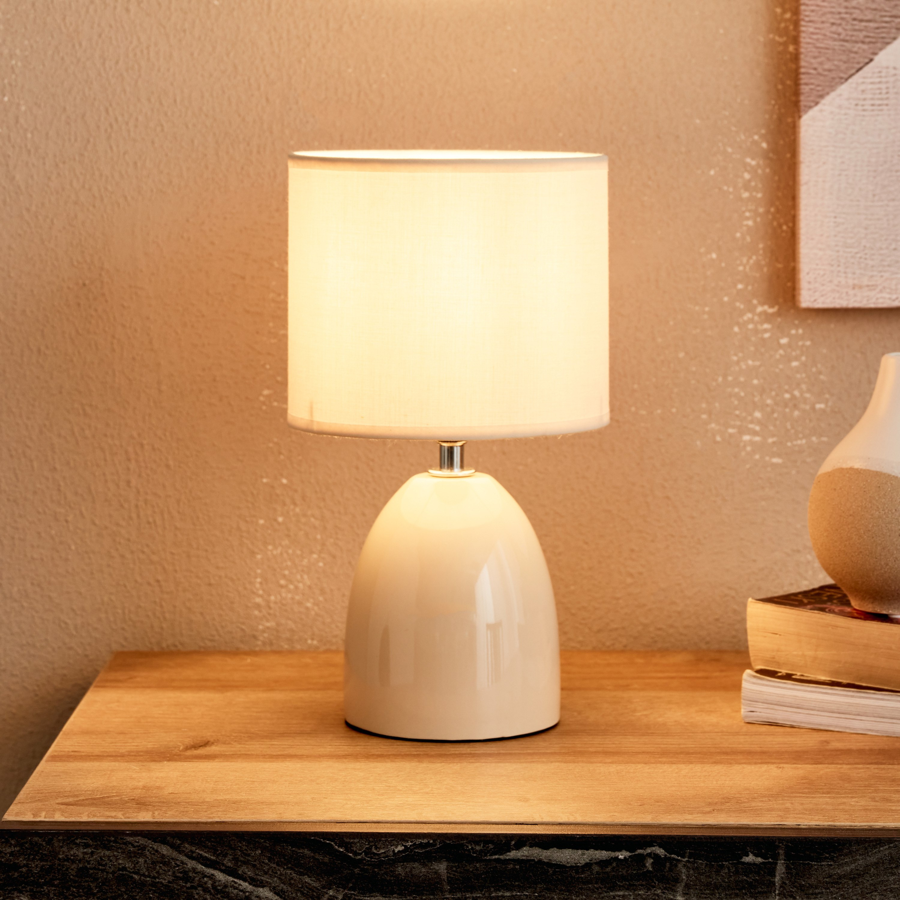 مصباح طاولة سيراميك من كلارك - 15.5x15.5x27.5 سم-hbxlivingroom-lighting-tablelamps-image-2