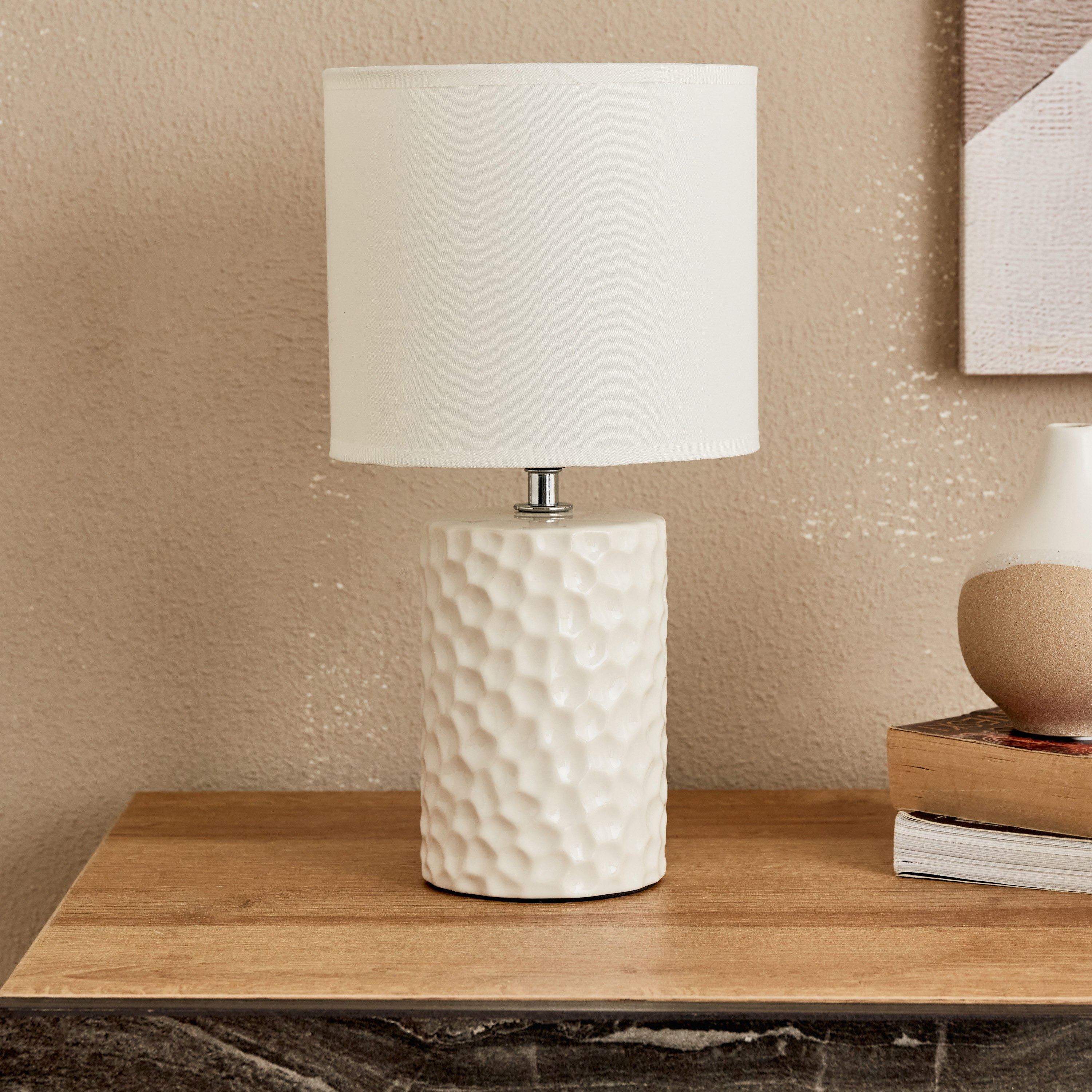 مصباح طاولة سيراميك من كلارك - 17x17x32.5 سم-hbxlivingroom-lighting-tablelamps-image-1
