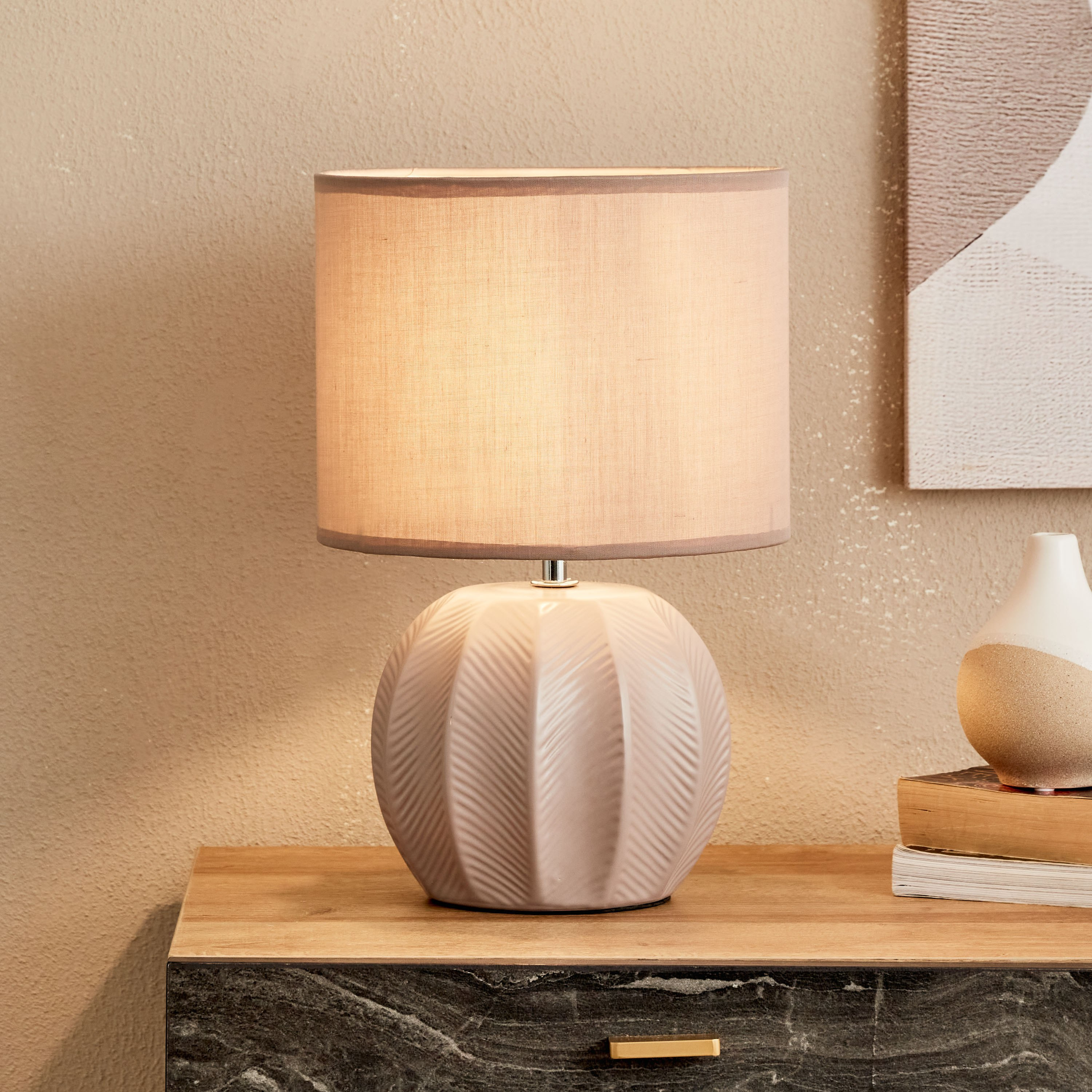 مصباح طاولة سيراميك من كلارك - 23x23x36 سم-hbxlivingroom-lighting-tablelamps-image-2