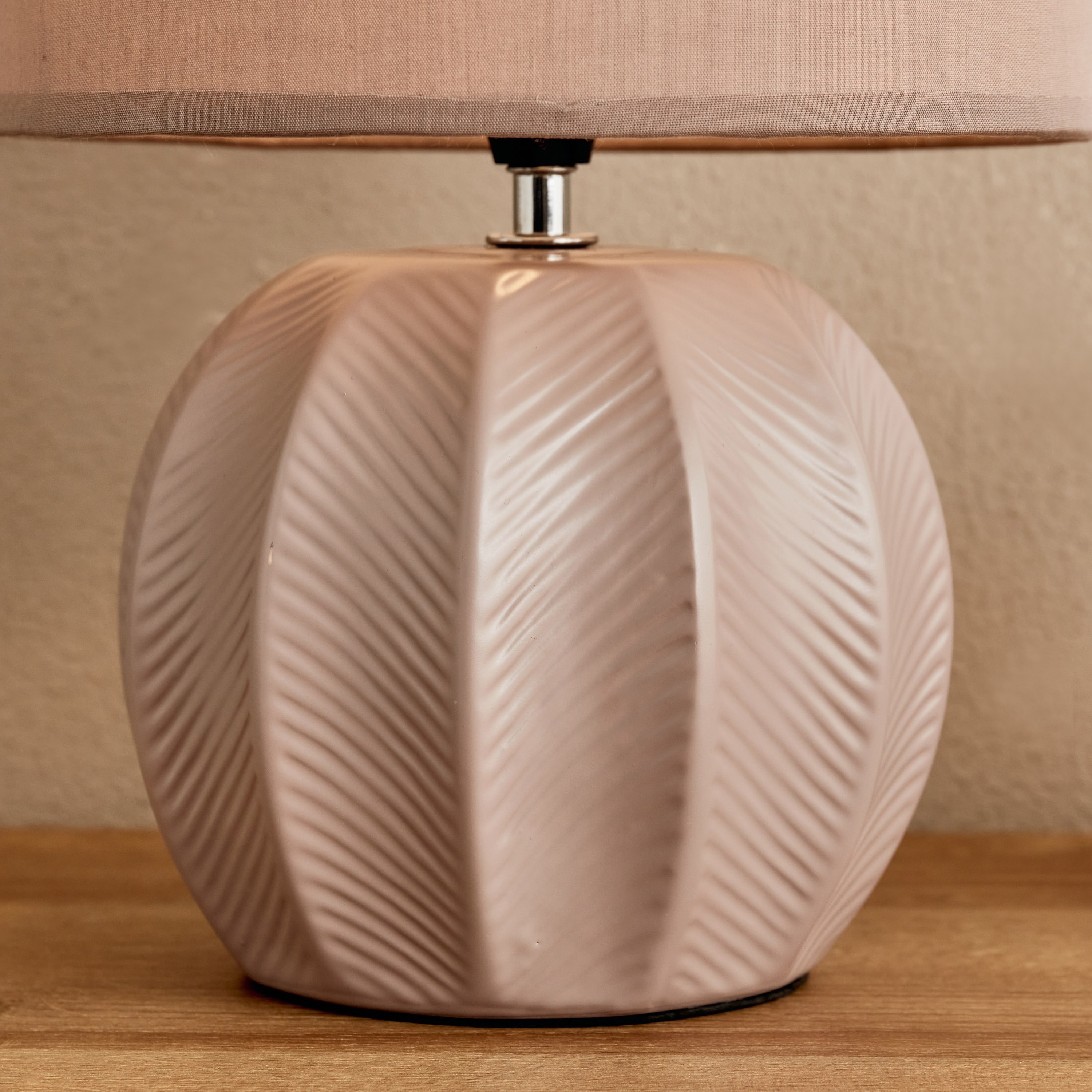 مصباح طاولة سيراميك من كلارك - 23x23x36 سم-hbxlivingroom-lighting-tablelamps-image-4