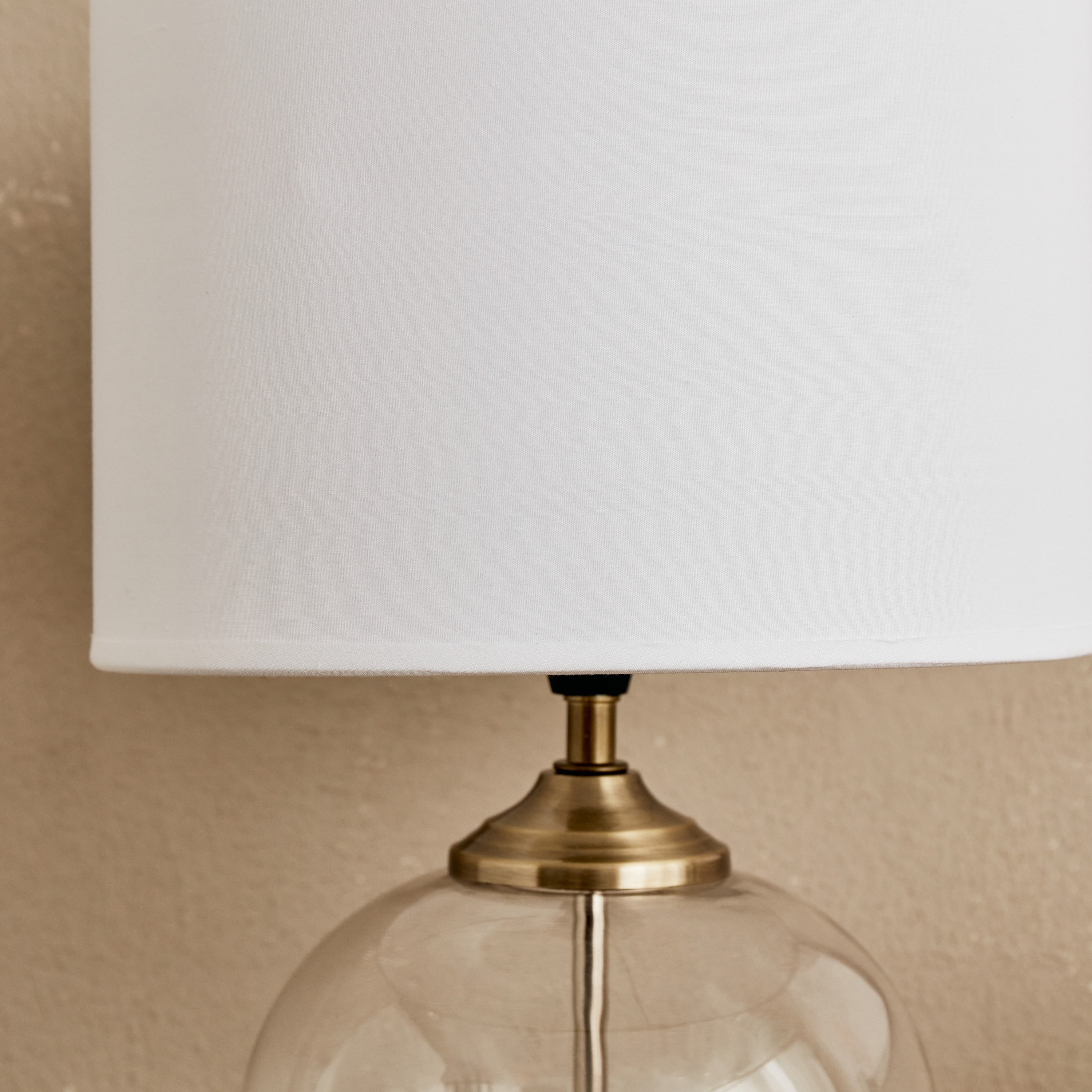 مصباح طاولة زجاج ومعدن من كلارك - 26x26x42 سم-hbxlivingroom-lighting-tablelamps-image-3