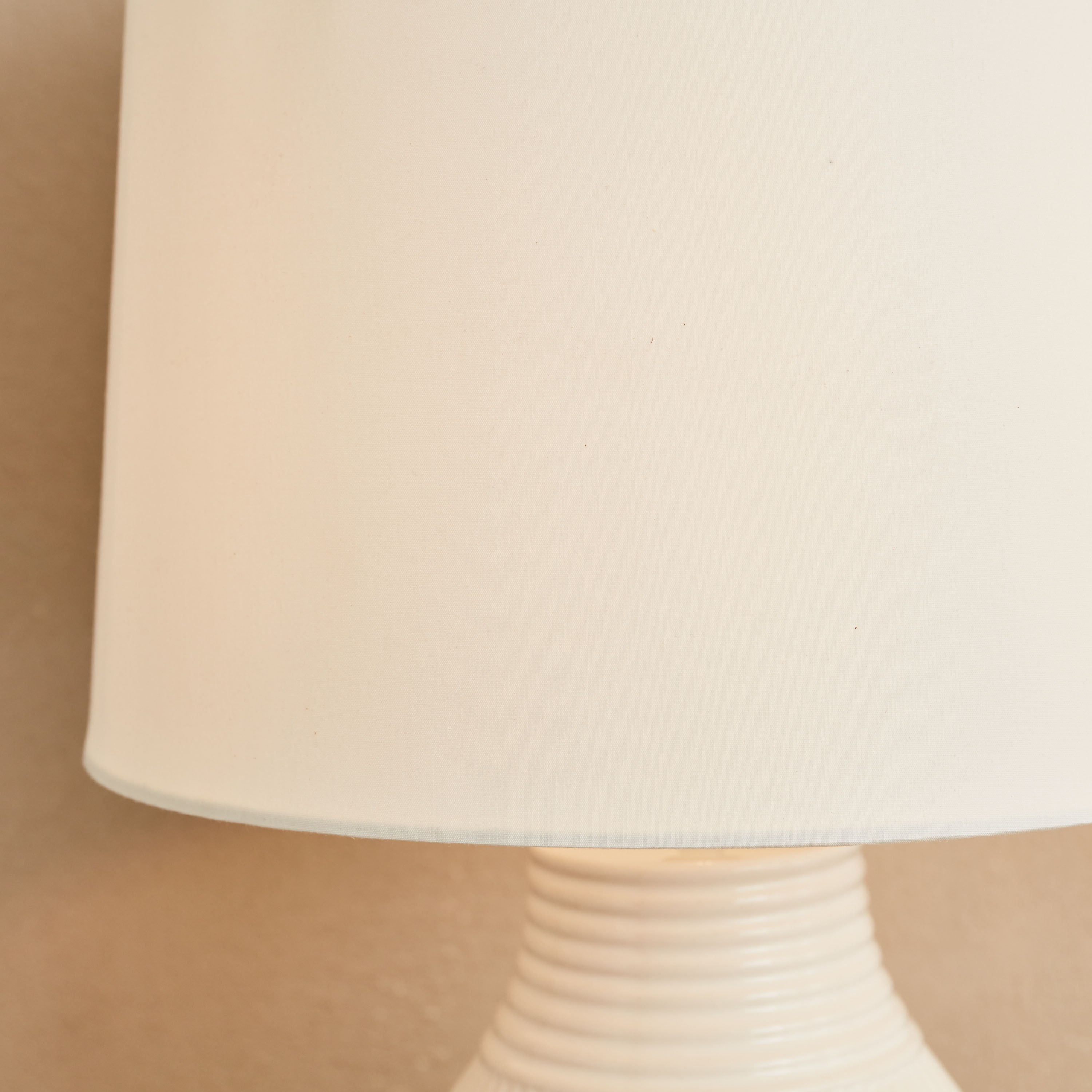 مصباح طاولة سيراميك من كلارك - 32x32x55 سم-hbxlivingroom-lighting-tablelamps-image-3