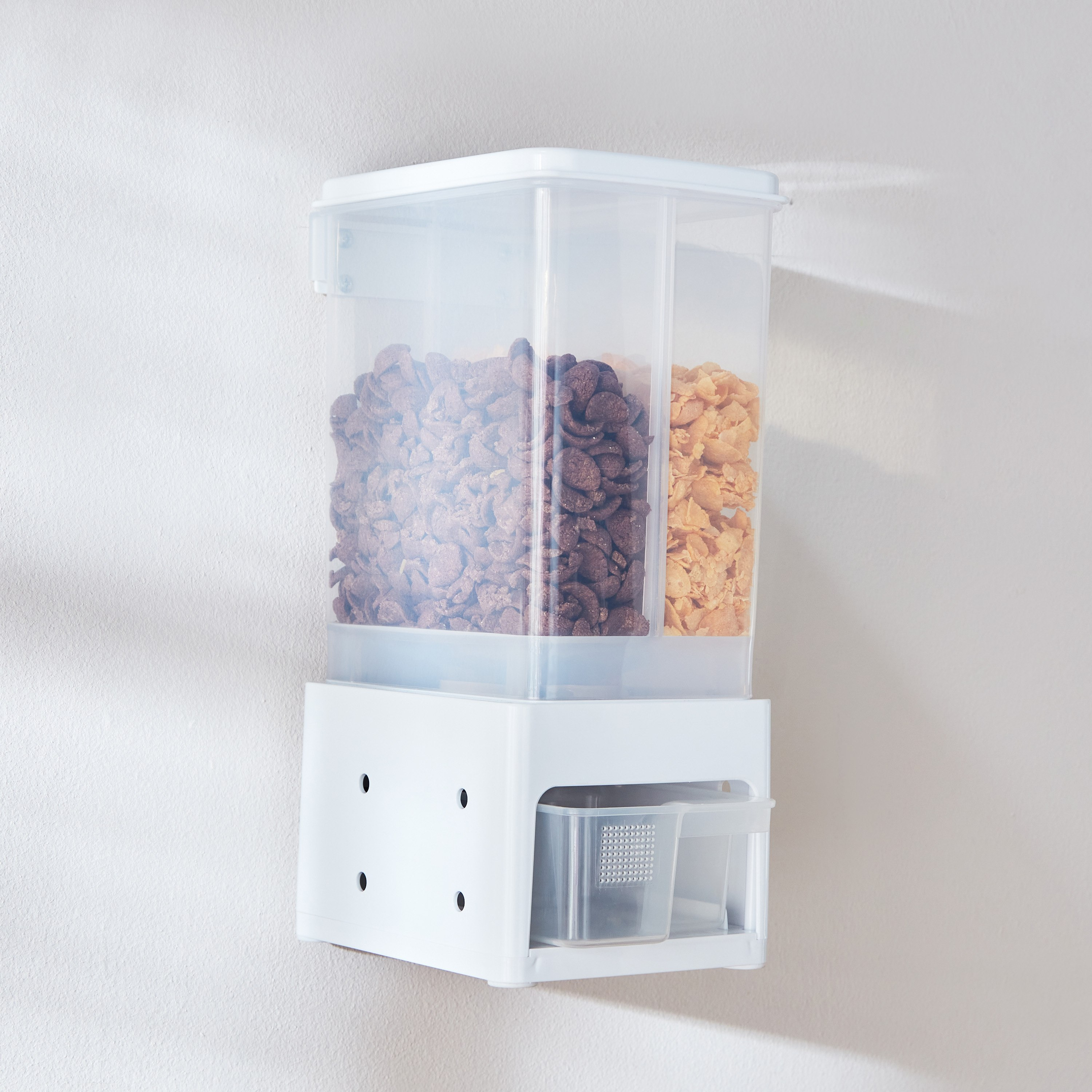 حامل حبوب مزدوج يعلّق على الحائط مع كوب من إسينشيال-hbxhomeware-hbxkitchen-image-1