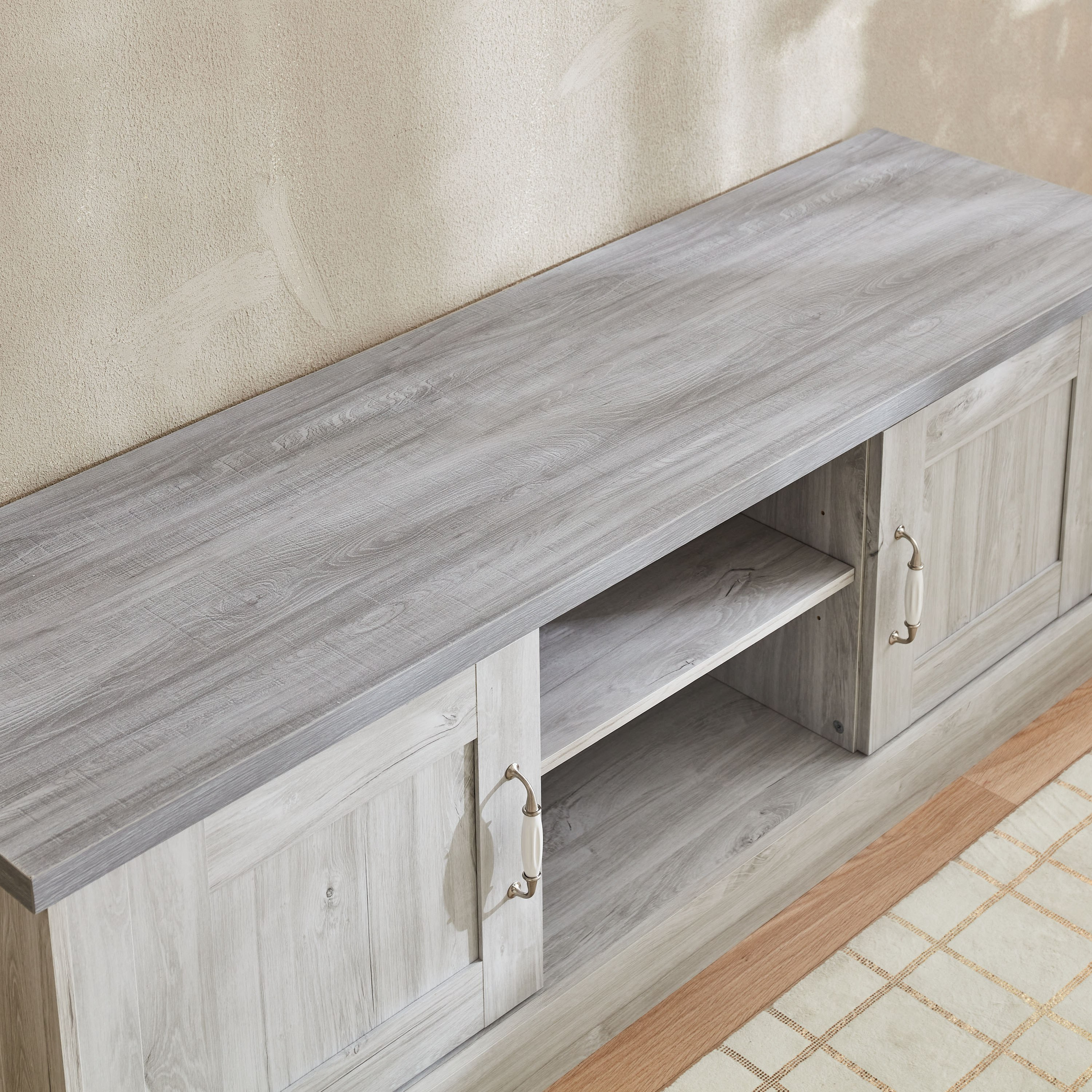 وحدة تلفاز منخفضة لأجهزة التلفاز حتى 65 بوصة من أوستون-hbxlivingroom-mediaunitsandstorage-tvunits-image-5