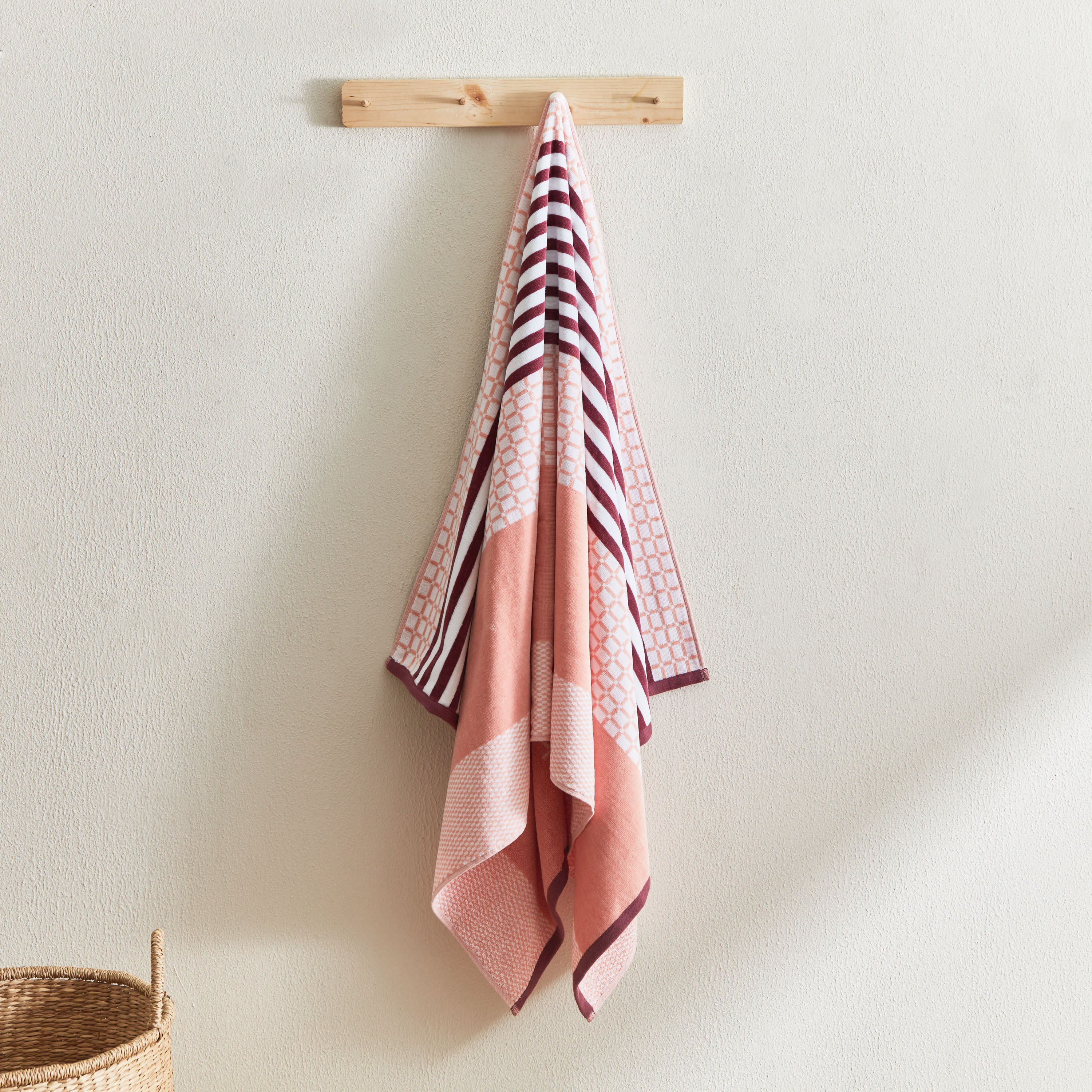منشفة شاطئ قطن روزا من فيفيد - 86x160 سم-hbxbathroom-bathroomtextiles-image-1
