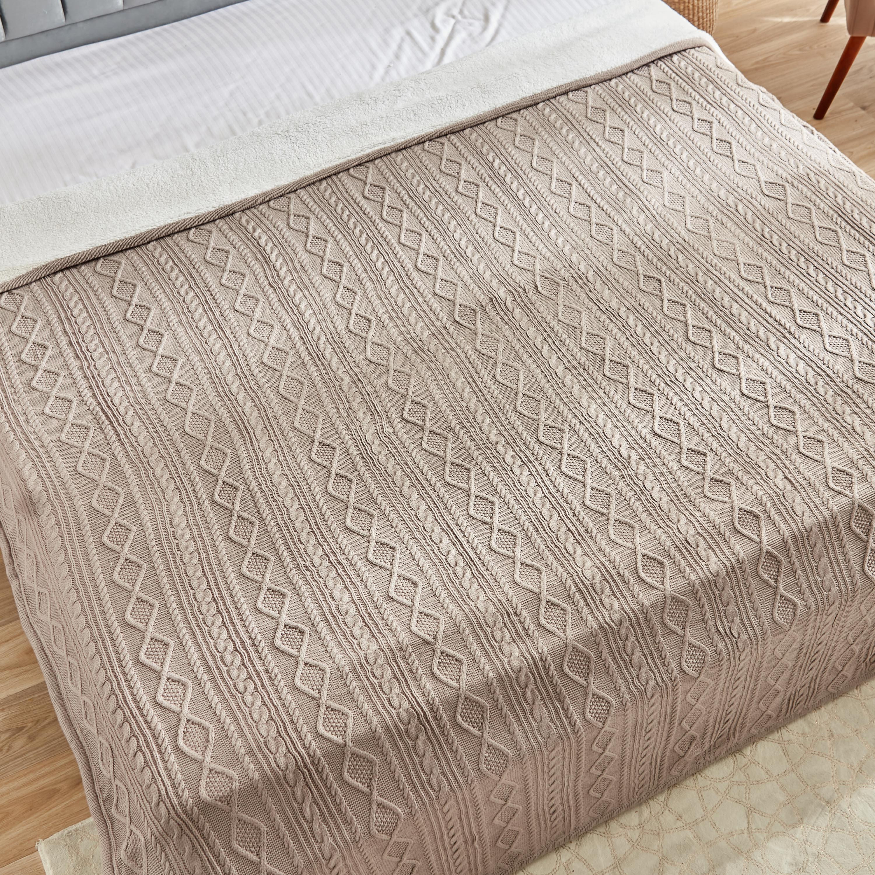بطانية كينج محبوكة بطبقة مزدوجة من إنتارسيا - 210x230 سم-hbxhomeware-hbxbedroom-image-4