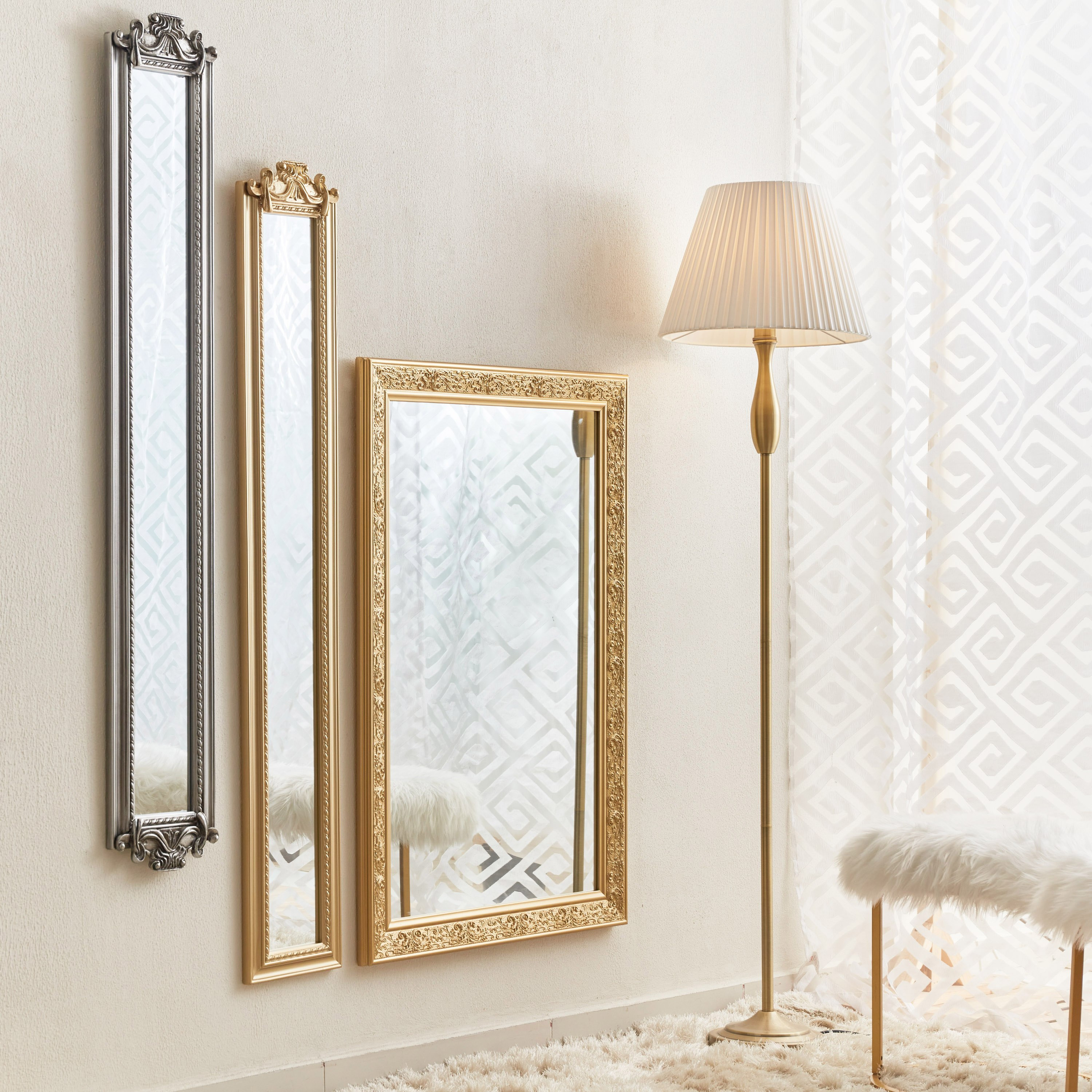 مرآة حائط بإطار خشبي مع زهرة راتنج من لاجو - 21x132 سم-hbxhomeware-hbxdecorandfurnishings-image-5