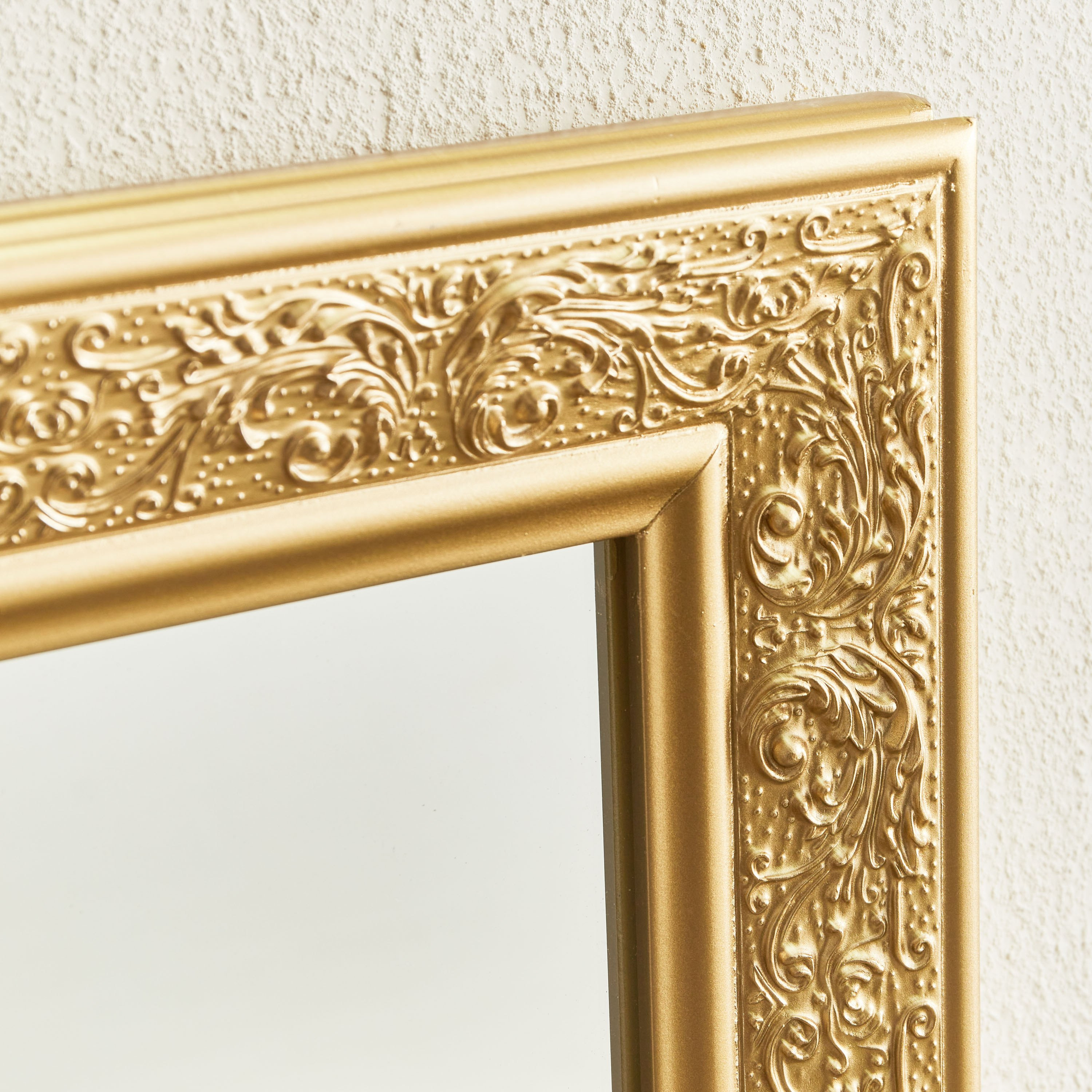 مرآة حائط بإطار خشبي بارز الملمس من لاجو - 72x102 سم-hbxhomeware-hbxdecorandfurnishings-image-3