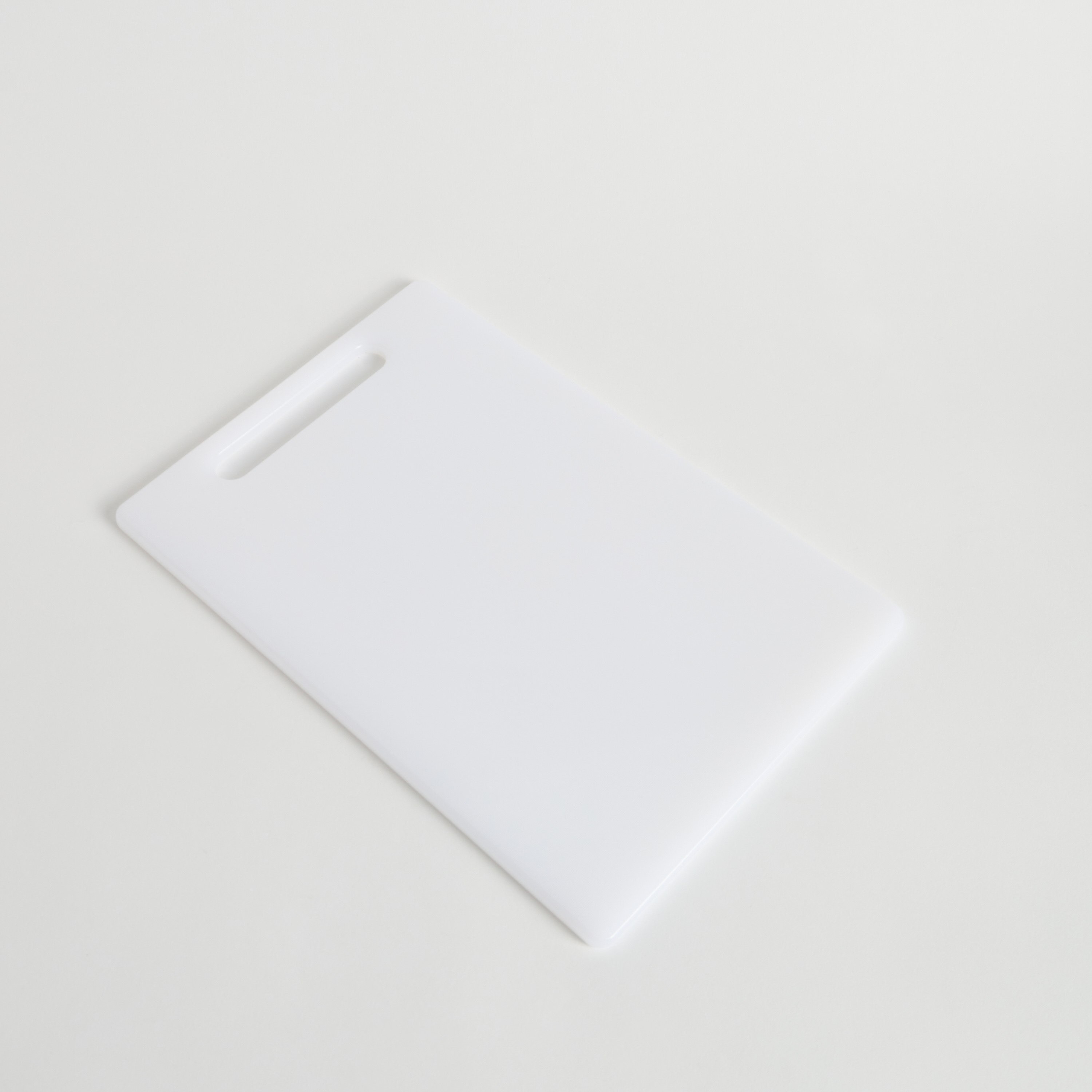 لوح تقطيع شديد التحمل من بريما - 34x23x1 سم-hbxkitchen-kitchenware-foodpreparation-image-5