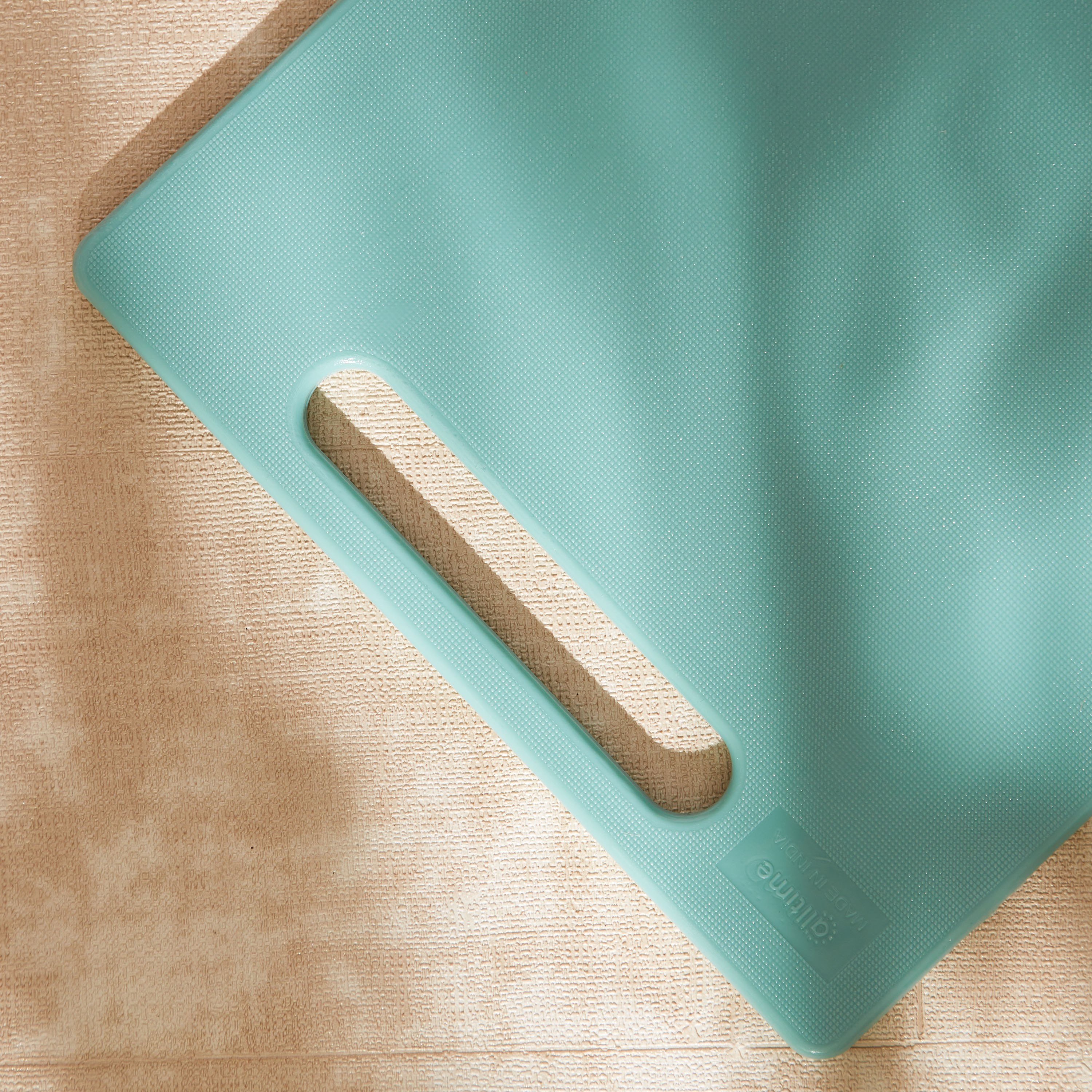لوح تقطيع شديد التحمل من بريما - 34x23x1 سم-hbxkitchen-kitchenware-foodpreparation-image-2