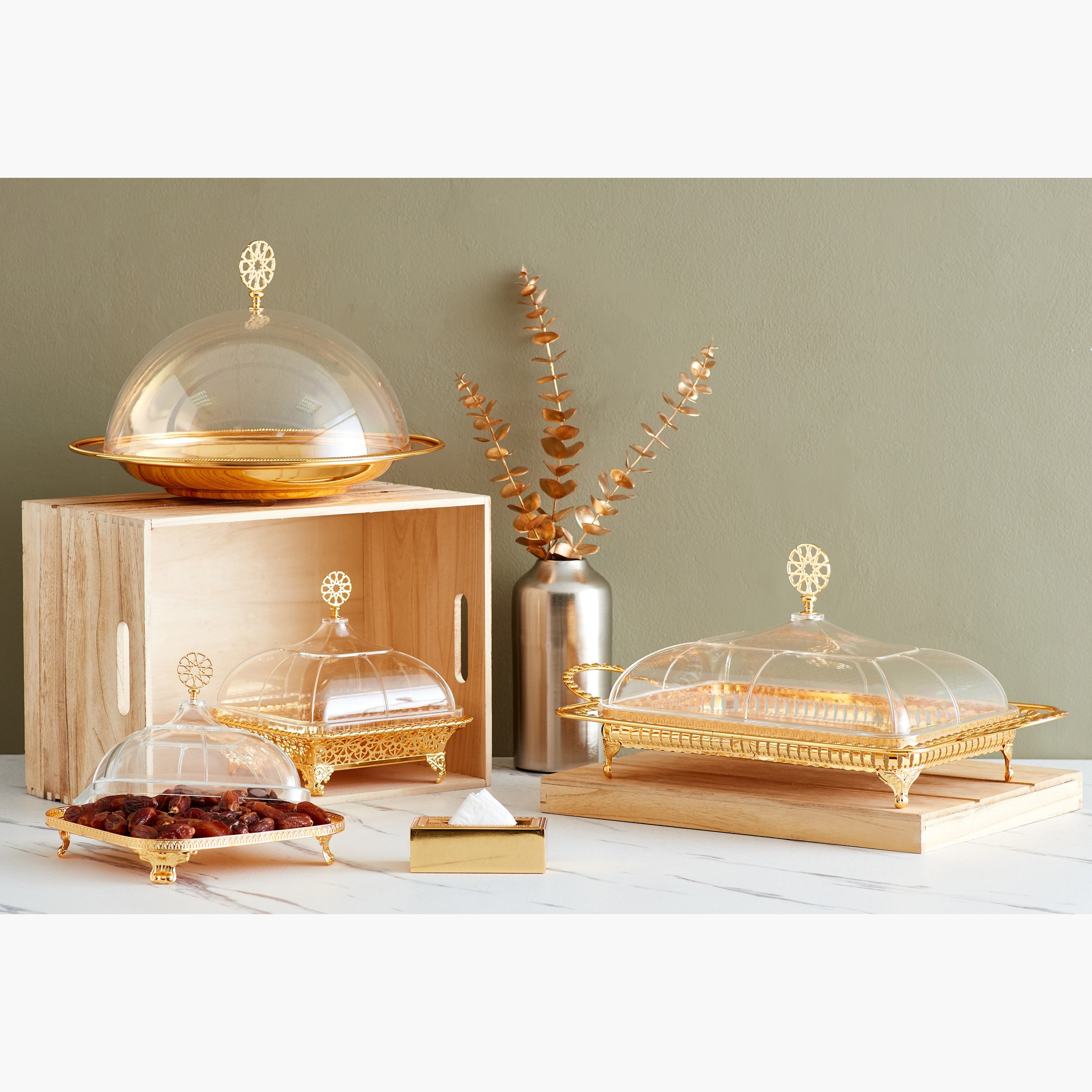 صينية بطلاء ذهبي وغطاء أكريليك من أدورا - 53.7x29x9 سم-hbxdecorandfurnishings-tabletop-serveware-image-5