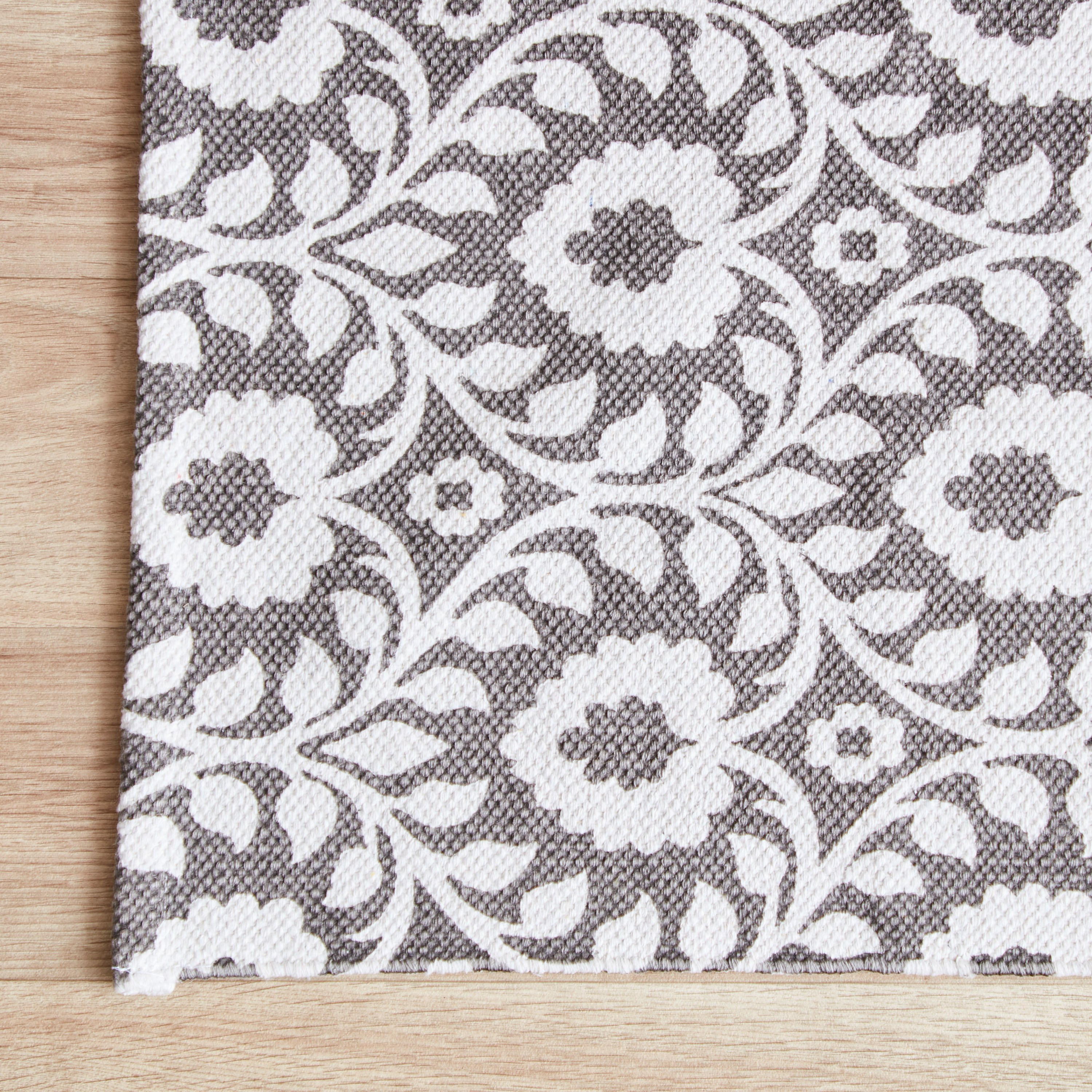 سجادة دوري قطن بطبعات من نوماديك - 50x80 سم-hbxdecorandfurnishings-floorcoverings-rugs-image-2
