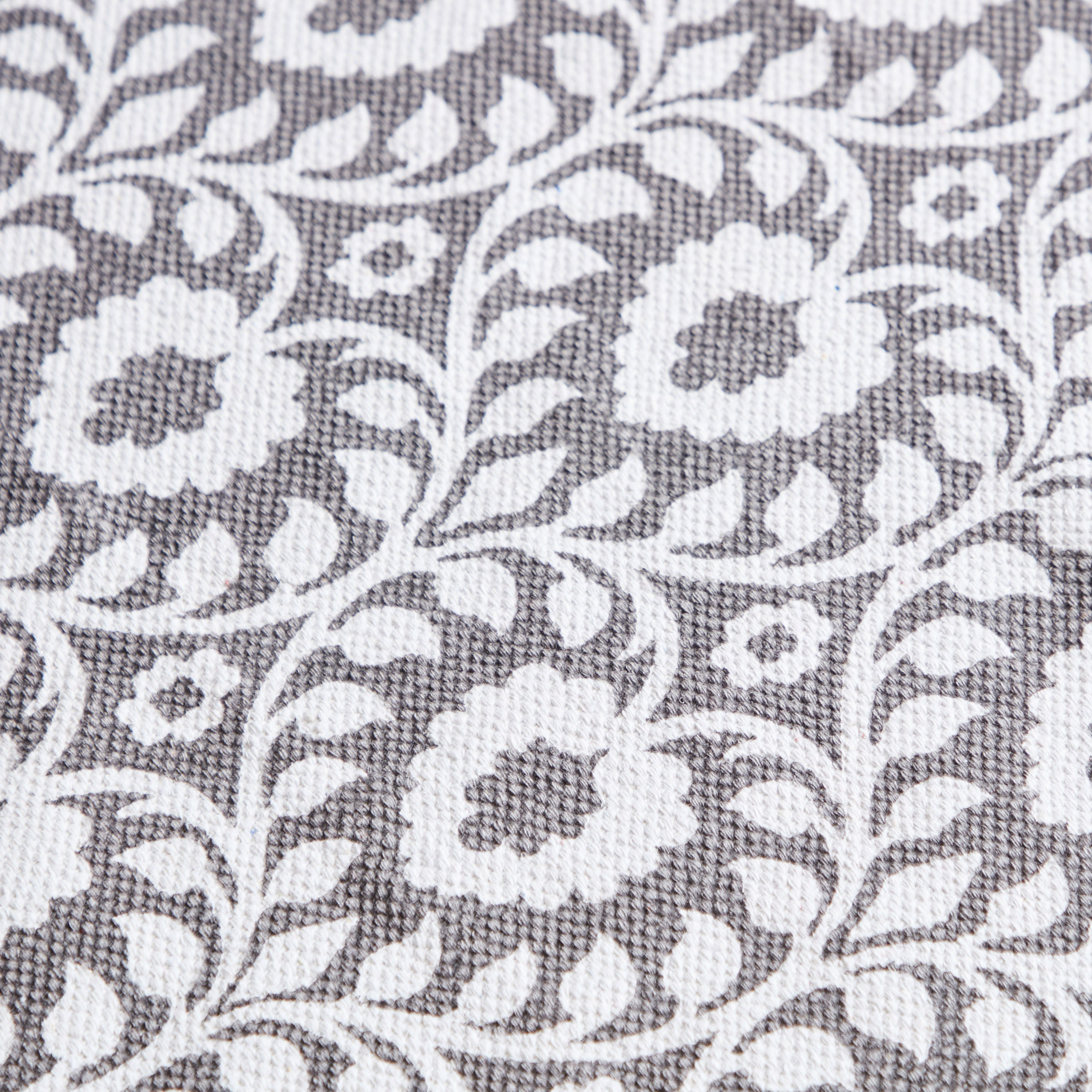 سجادة دوري قطن بطبعات من نوماديك - 50x80 سم-hbxdecorandfurnishings-floorcoverings-rugs-image-3