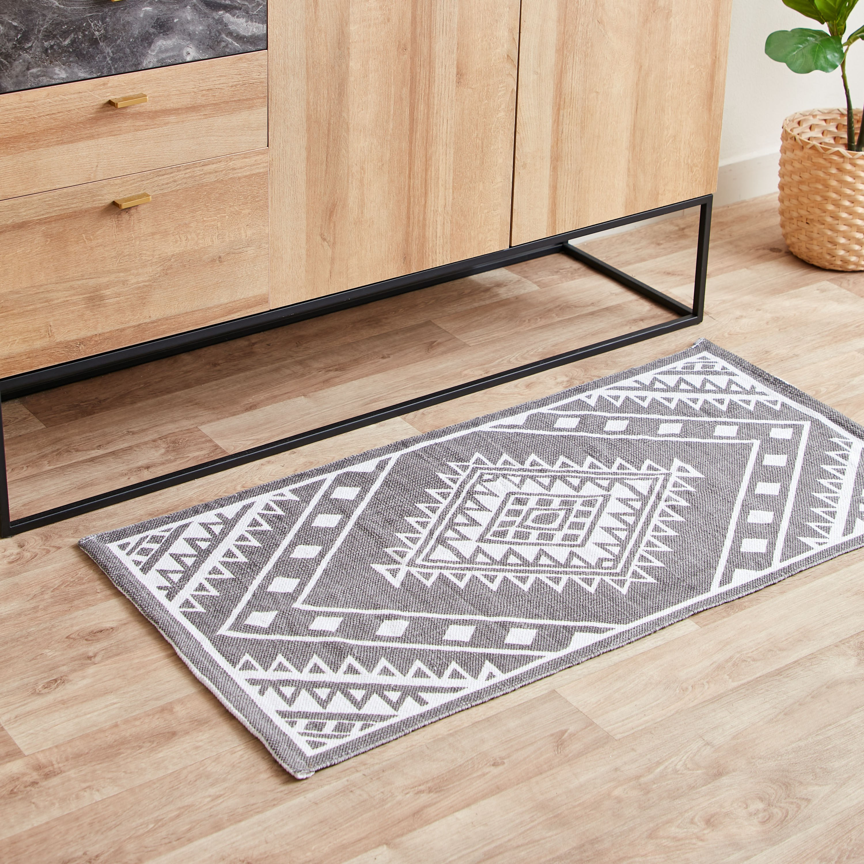 سجادة دوري قطن بطبعات من نوماديك - 60x120 سم-hbxdecorandfurnishings-floorcoverings-rugs-image-1