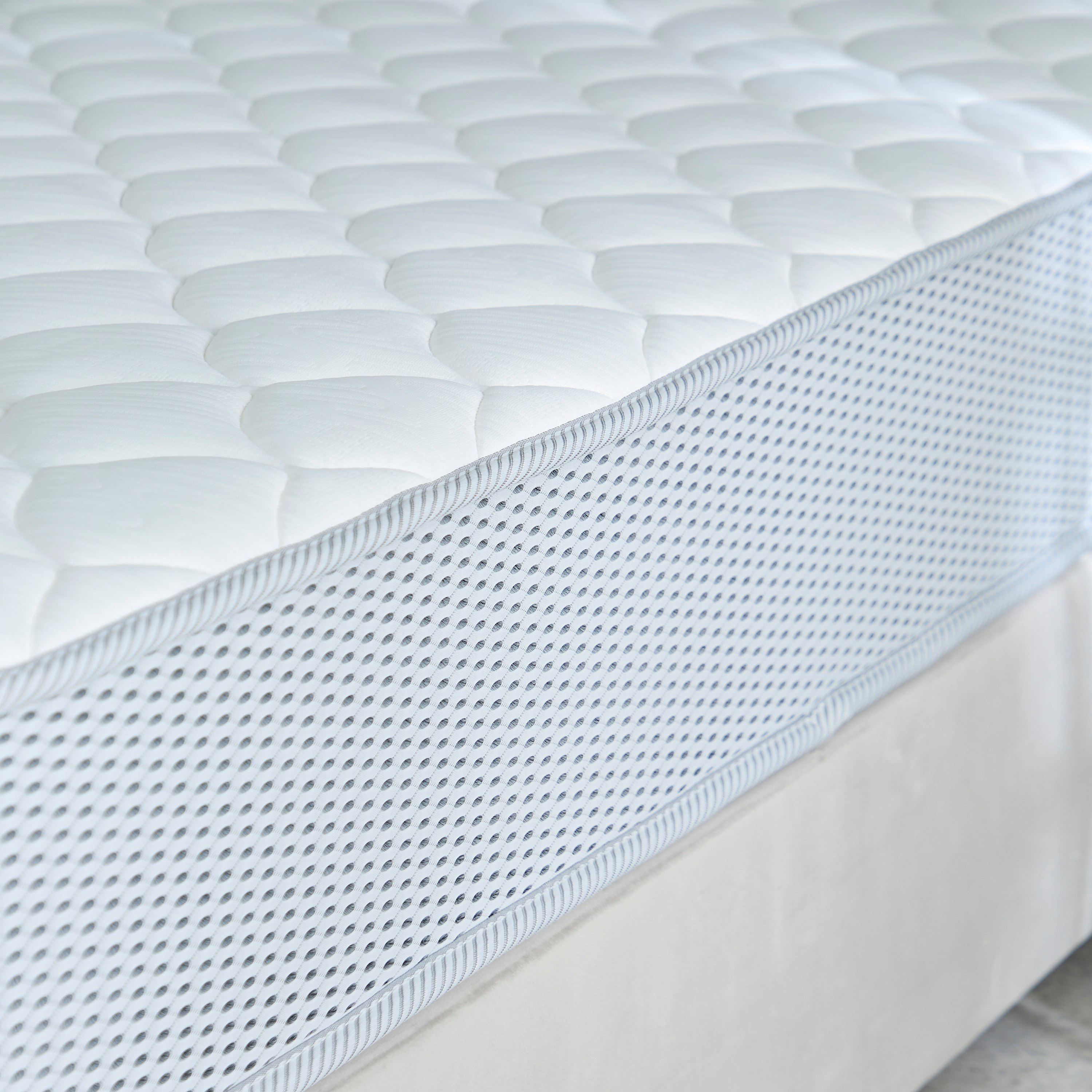 SleepNest iGolden Comfort Lux Medium Firm Pocket Spring Single Mattress - 90x200x25 cm-hbxfurniture-bedroom-mattresses-single-image-8