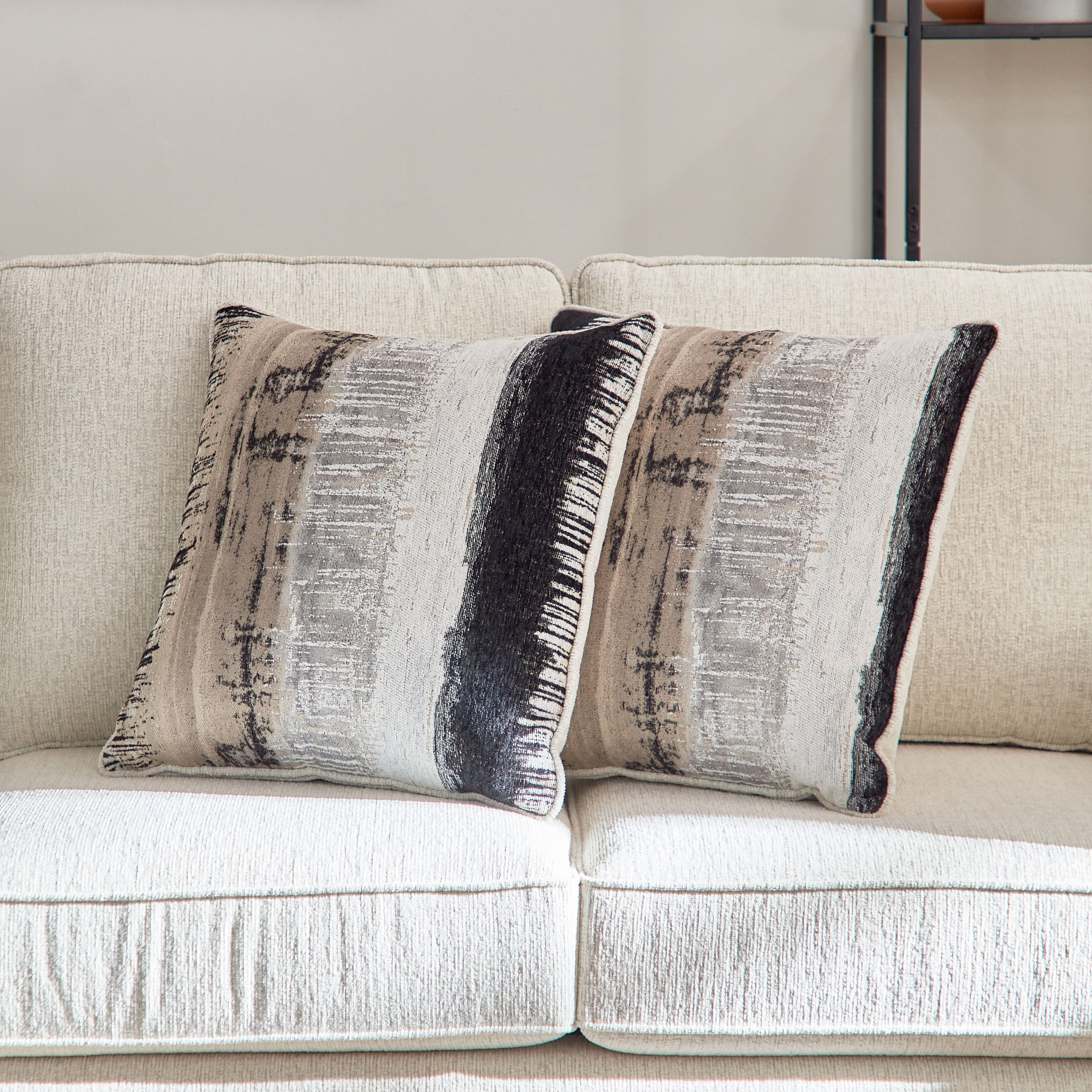 كنبة قماش 3 مقاعد ووسادتين من فيجاس-hbxlivingroom-sofasandarmchairs-sofas-image-7