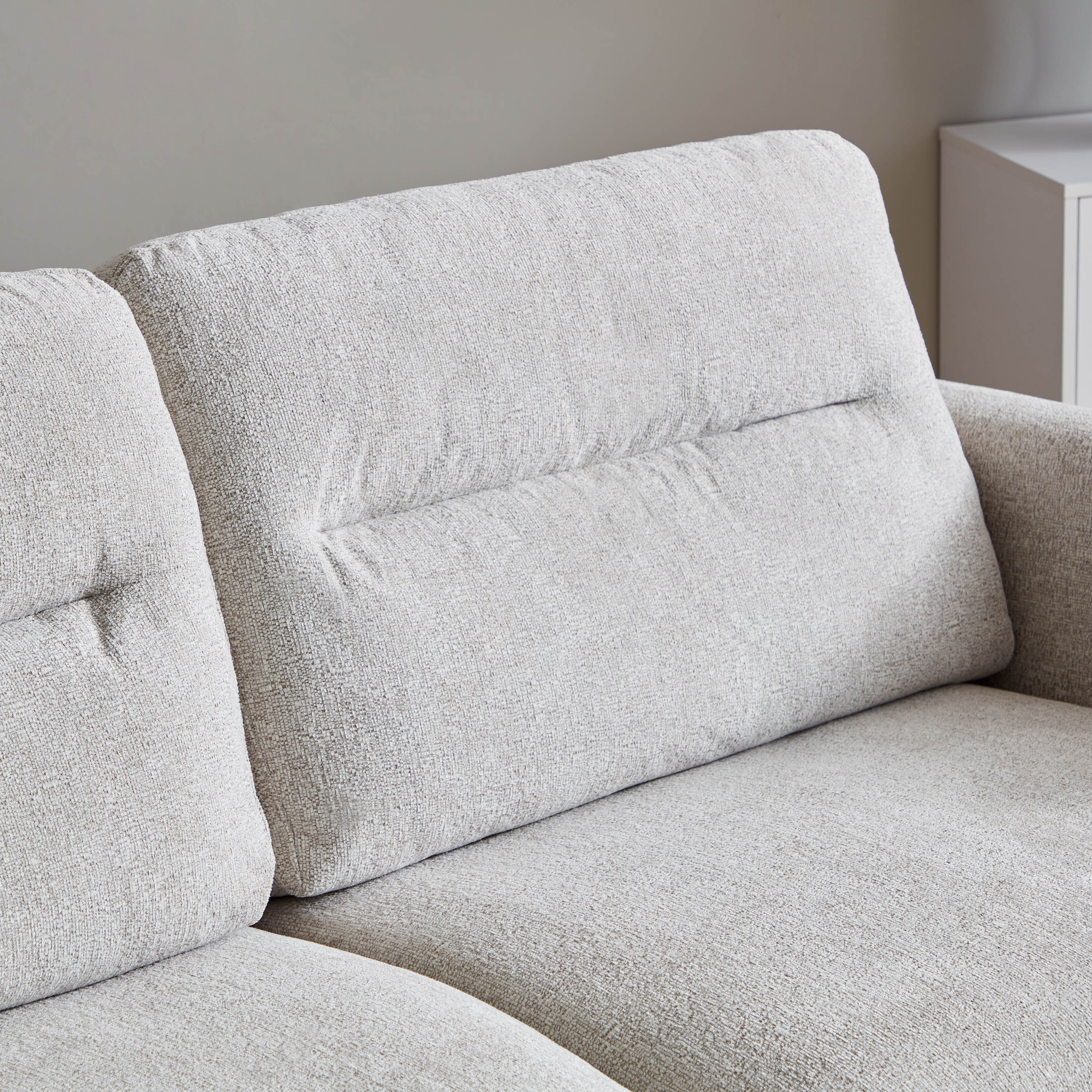 كنبة قماش 3 مقاعد من ميكونوس-hbxlivingroom-sofasandarmchairs-sofas-image-9