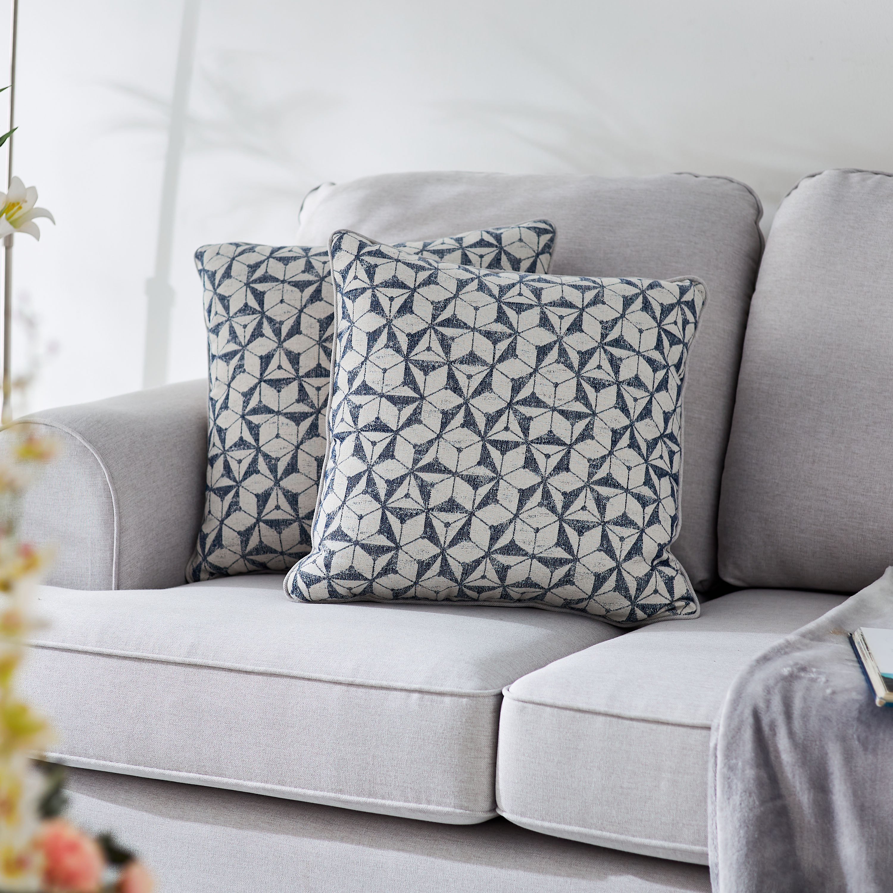 كنبة ركنية قماش 7 مقاعد مع 6 وسائد من دوناتيلا-hbxlivingroom-sofasandarmchairs-cornersofas-image-4
