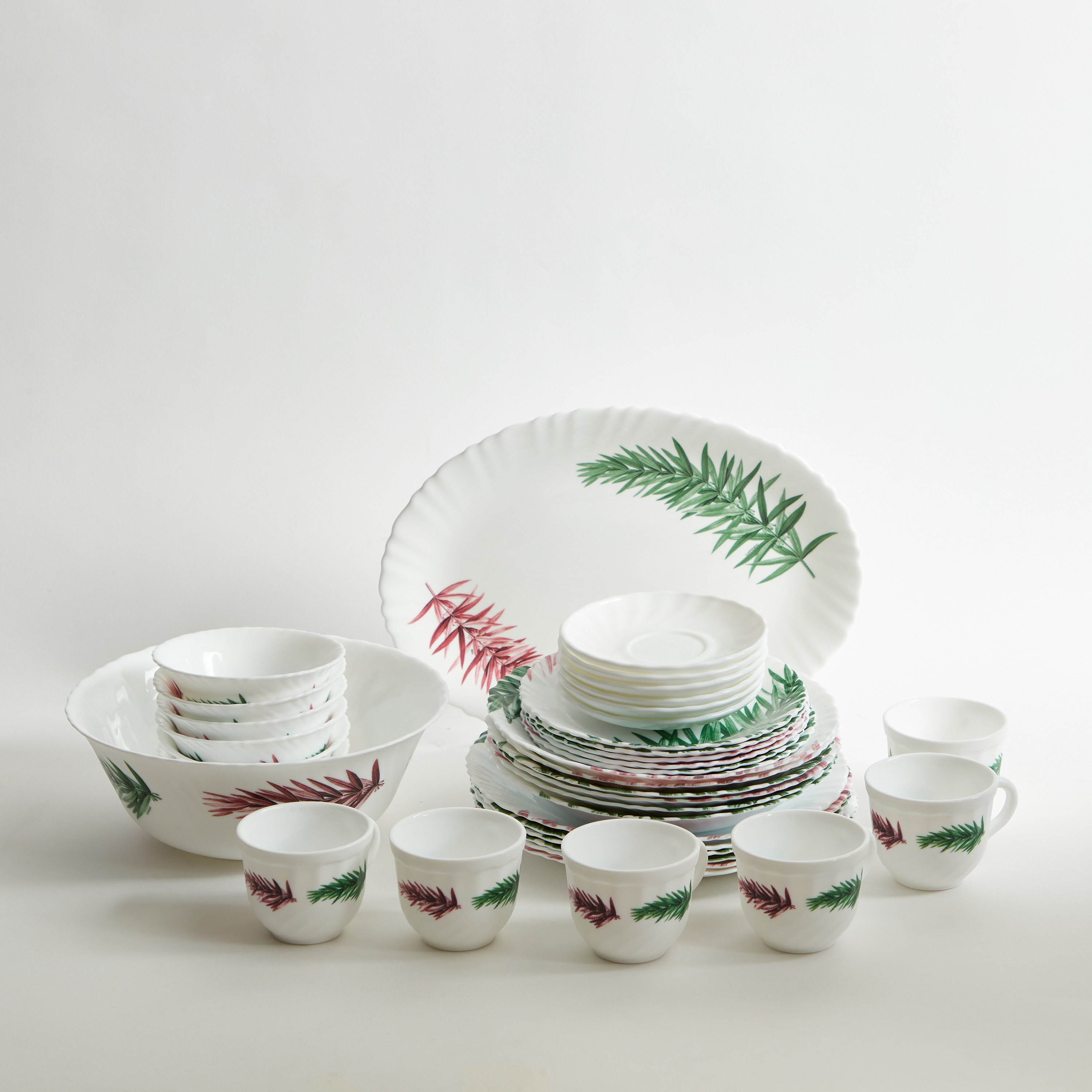 طقم عشاء 38 قطعة من الأوبال بتصميم أوراق شجر الربيع فيستون من لومينارك - 6 أشخاص-hbxhomeware-hbxkitchen-image-6