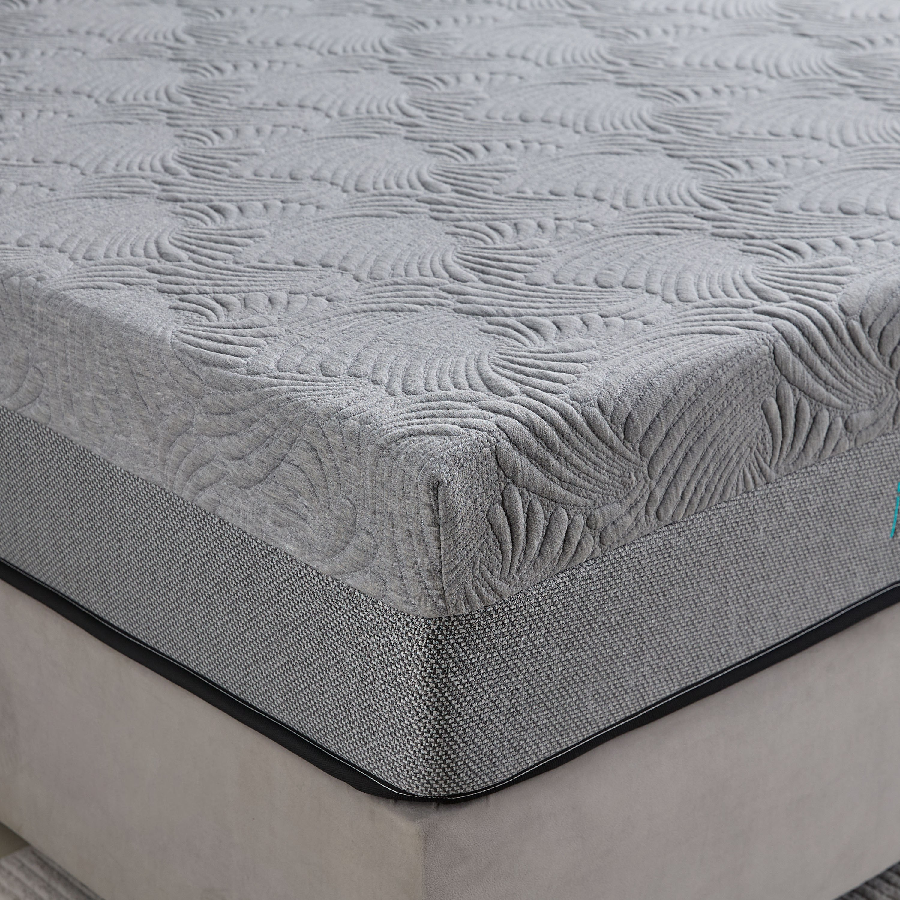 مرتبة فيسكو كينج متوسطة الصلابة مشبعة بالجل من سليب لوكس آي جراند - 180x200x25 سم-hbxfurniture-mattresses-king-image-6