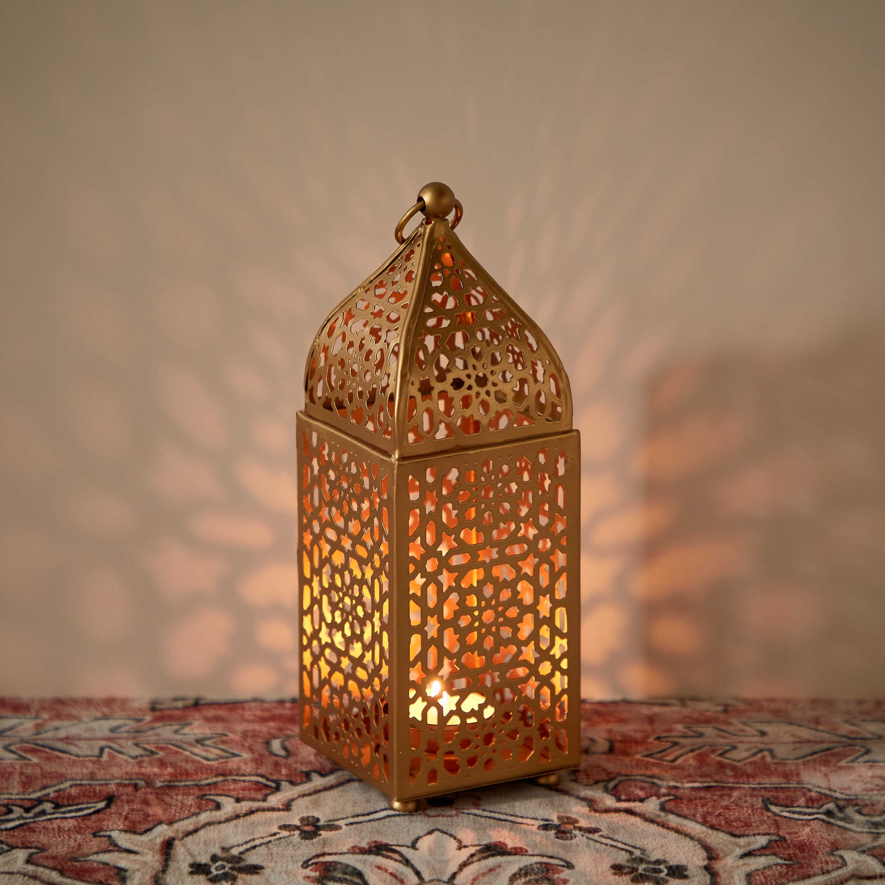 فانوس جاروخا معدن من مركزي - 9x8x17 سم-hbxdecorandfurnishings-homeaccessories-lanterns-image-1