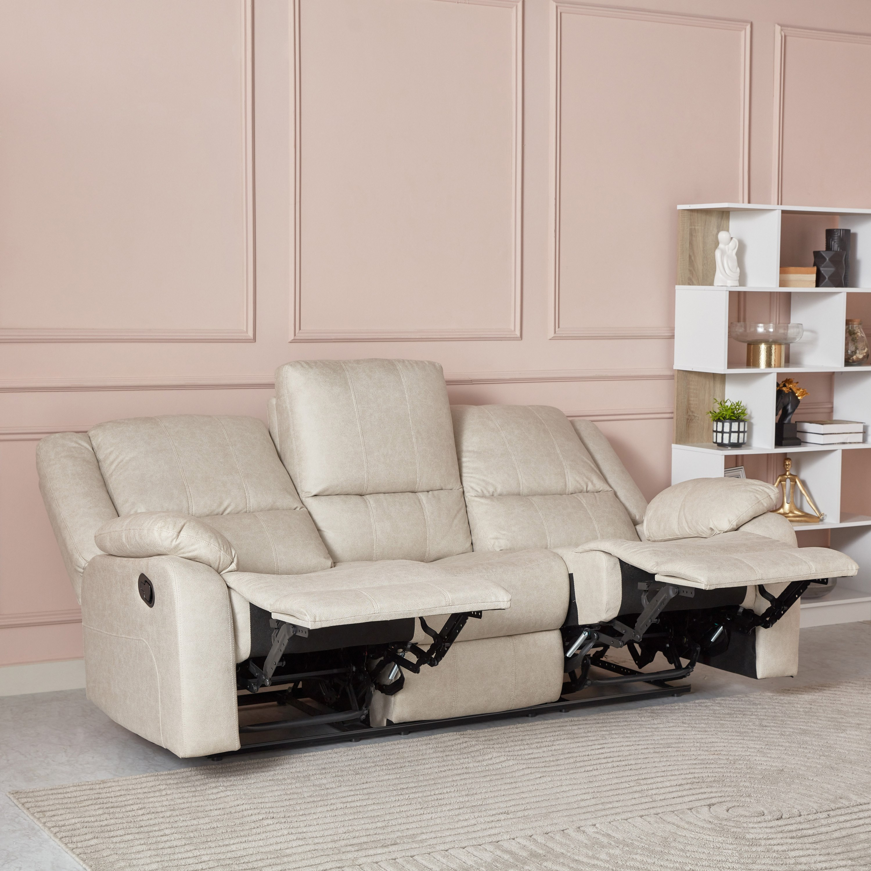 كنبة استرخاء 3 مقاعد بقماش يشبه الجلد من لارسون-hbxlivingroom-sofasandarmchairs-sofas-image-3