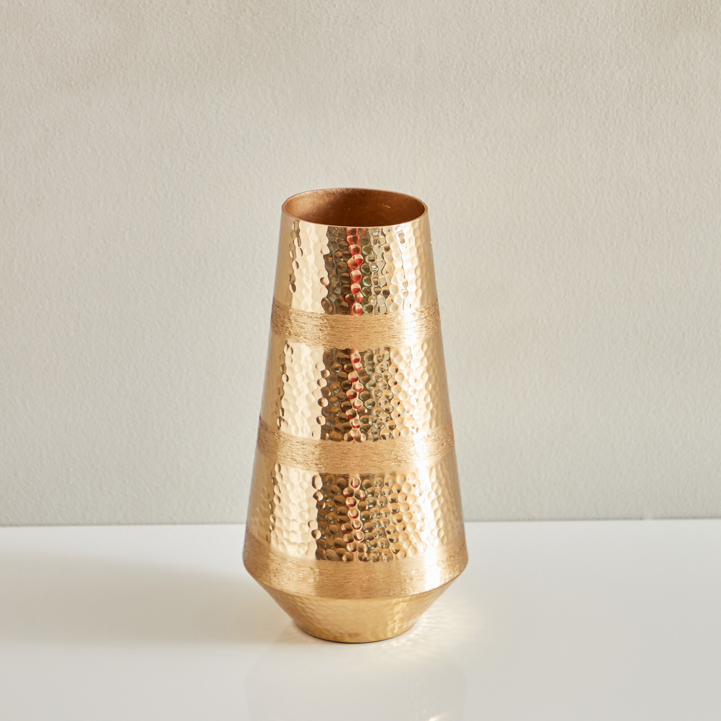 مزهرية من إيفي - 17.5x17.5x32.5 سم-hbxhomeware-hbxdecorandfurnishings-image-2
