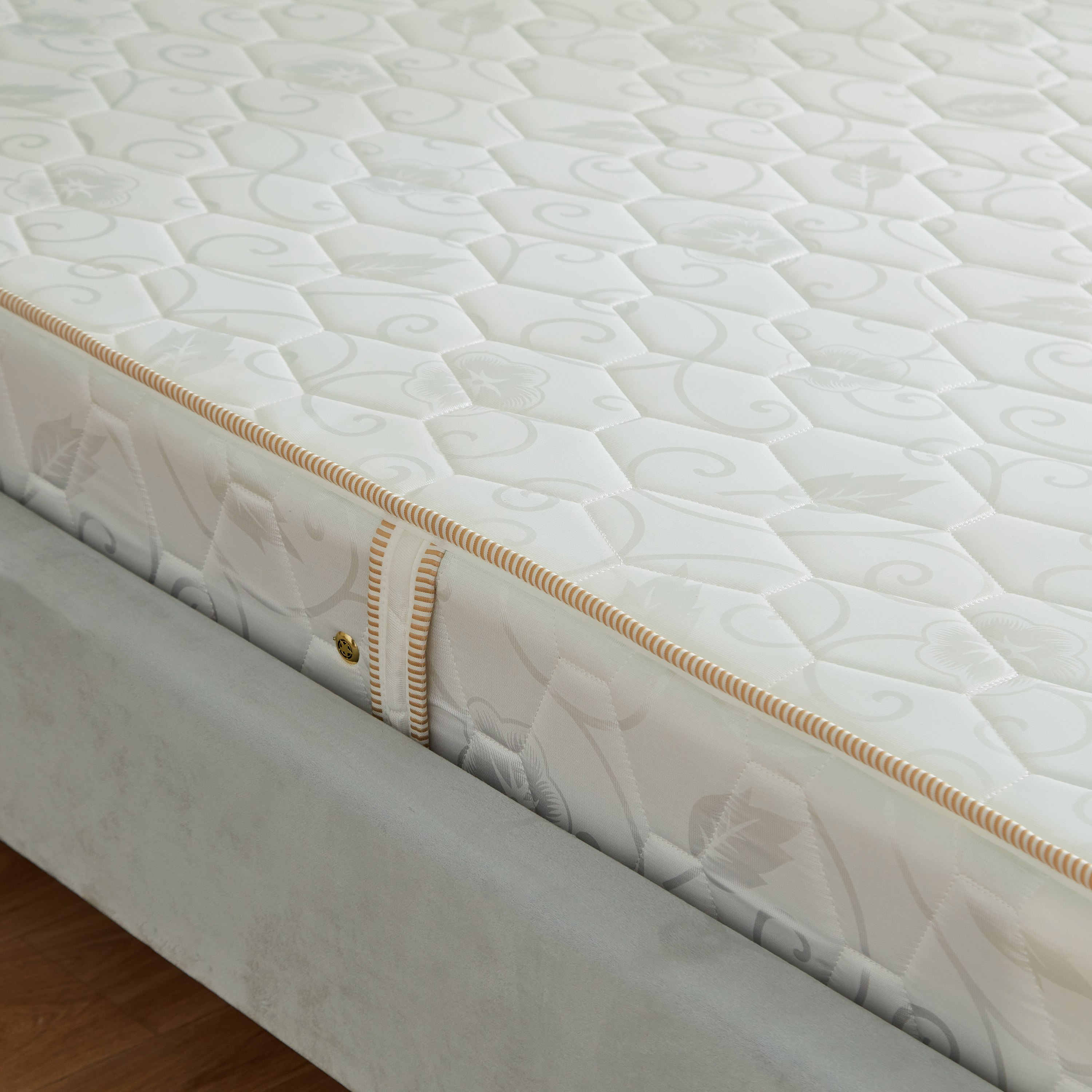مرتبة كينج بإسفنج ونوابض حلزونية من سليب إيز آي برايم - 180x200x22 سم-hbxfurniture-mattresses-king-image-5